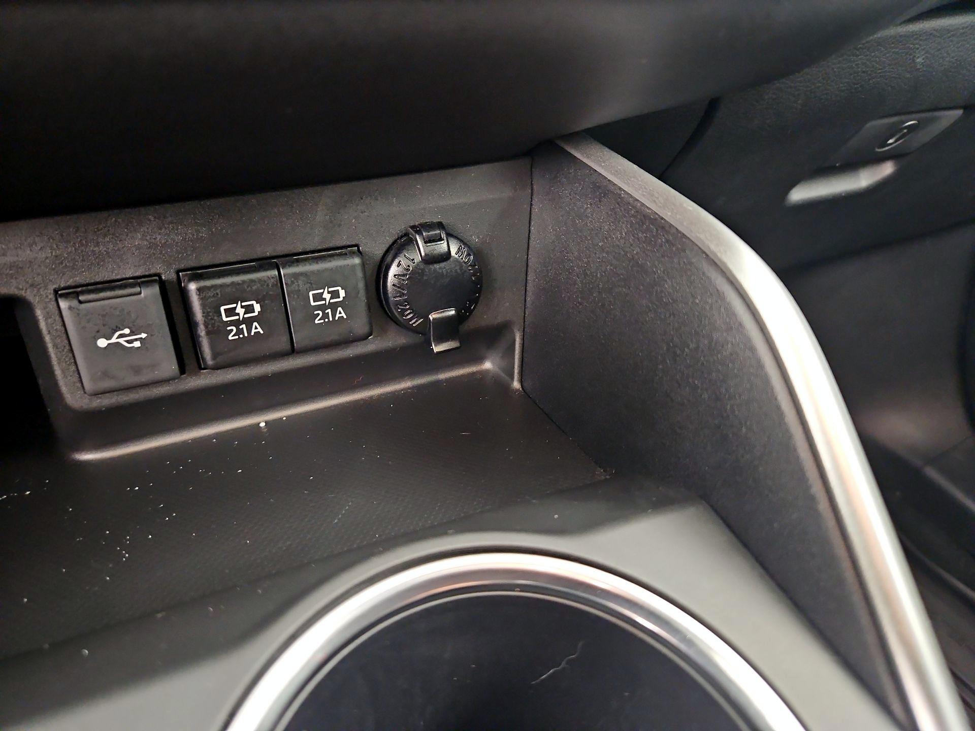 Thumbnail: 2021 Toyota Highlander - 18