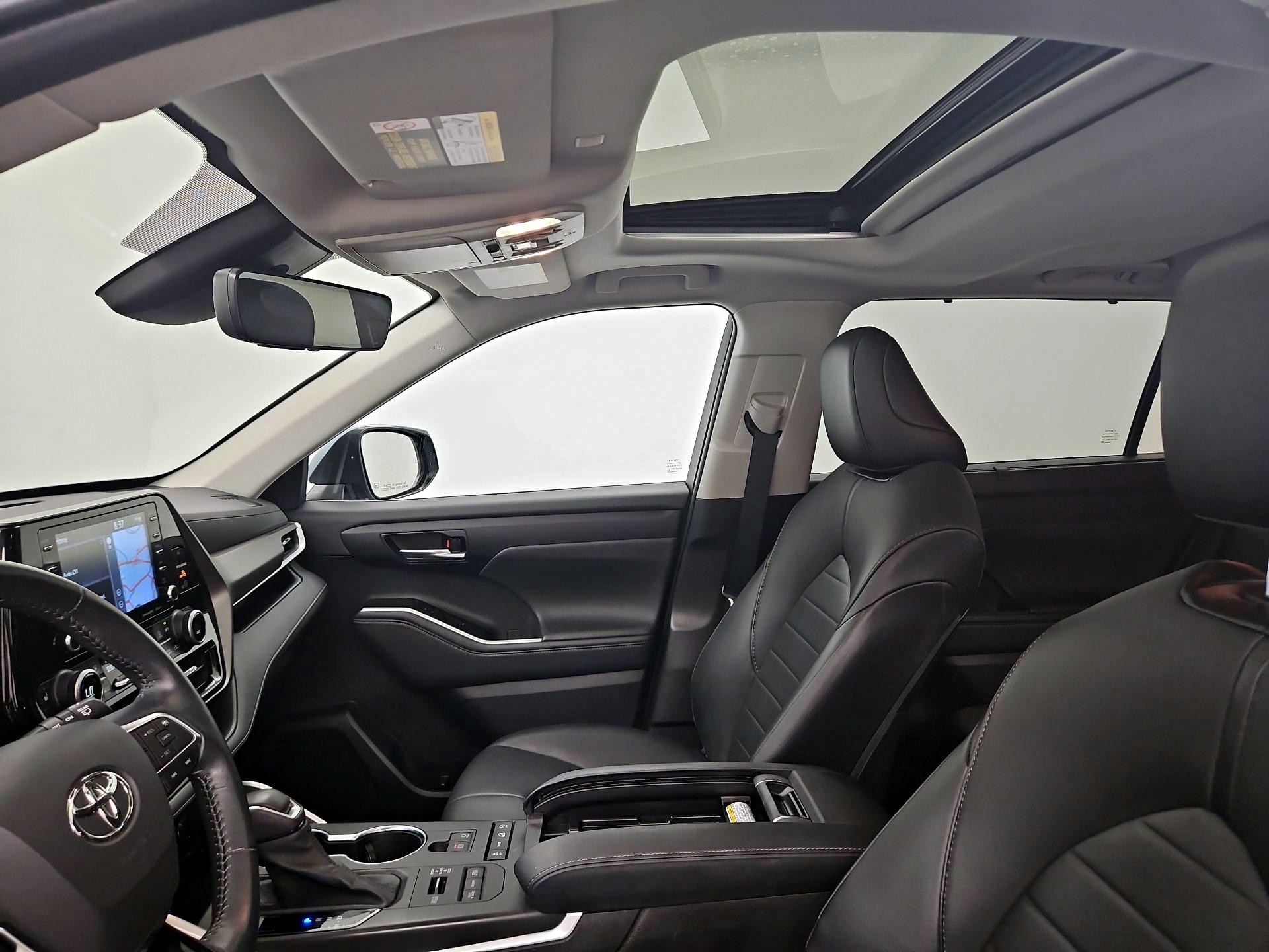 Thumbnail: 2021 Toyota Highlander - 19