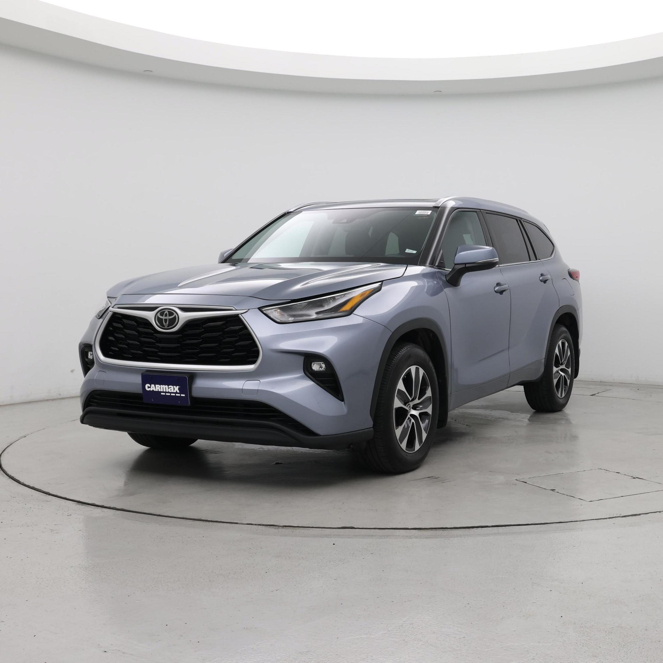 Thumbnail: 2021 Toyota Highlander - 4