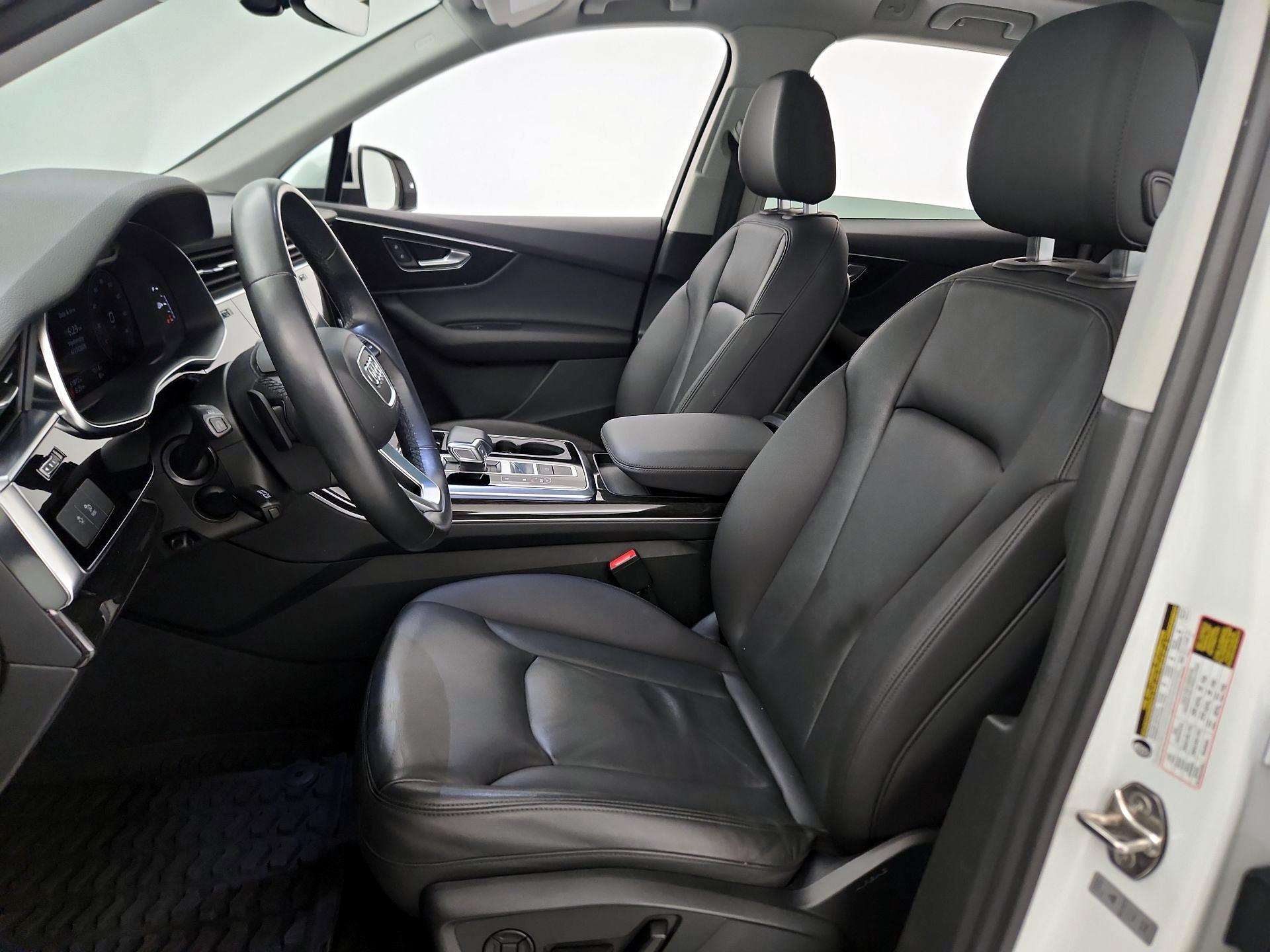 Thumbnail: 2021 Audi Q7 - 11