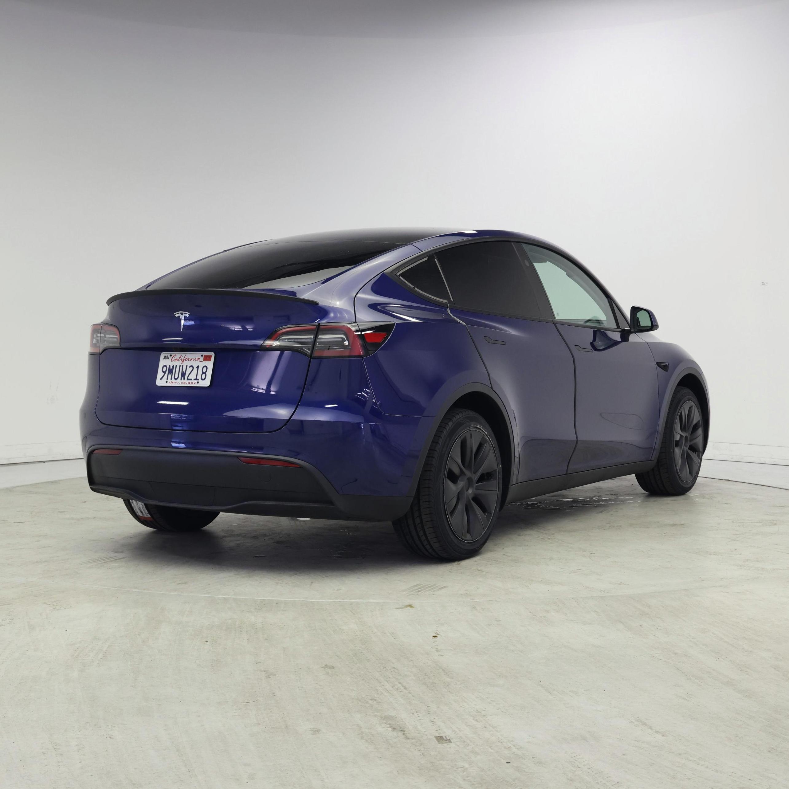 Thumbnail: 2024 Tesla Model Y - 8