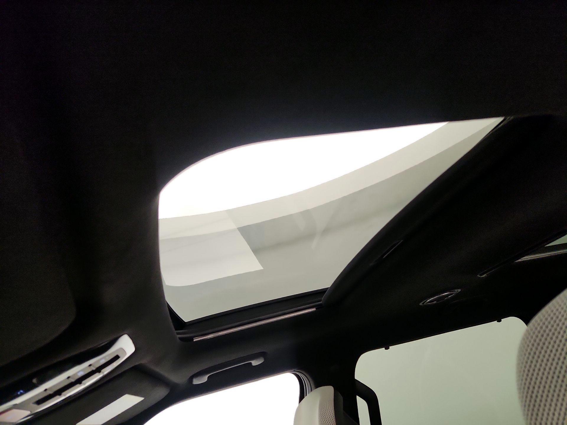 Thumbnail: 2024 Kia EV9 - 20