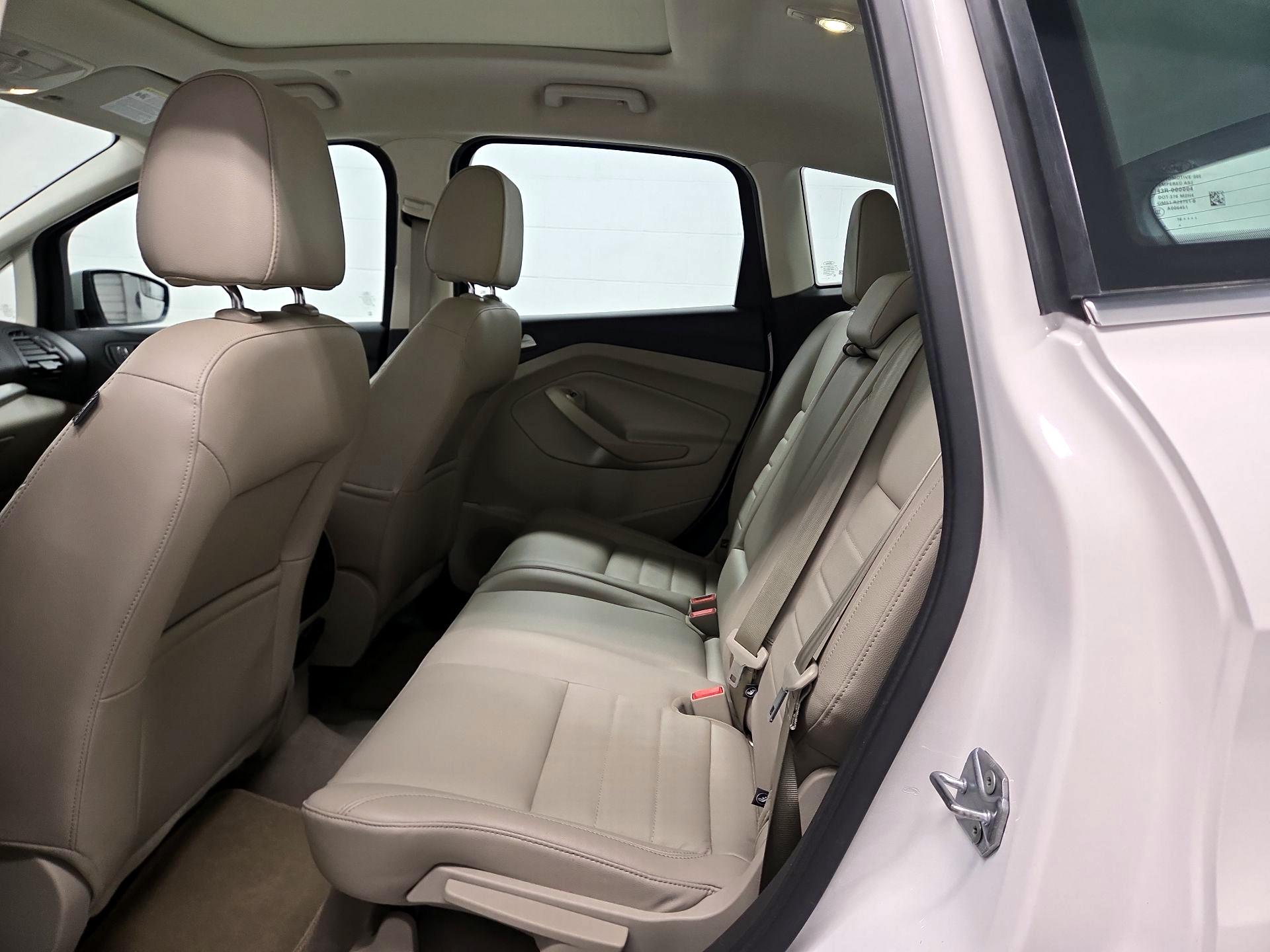 Thumbnail: 2016 Ford C-Max - 17
