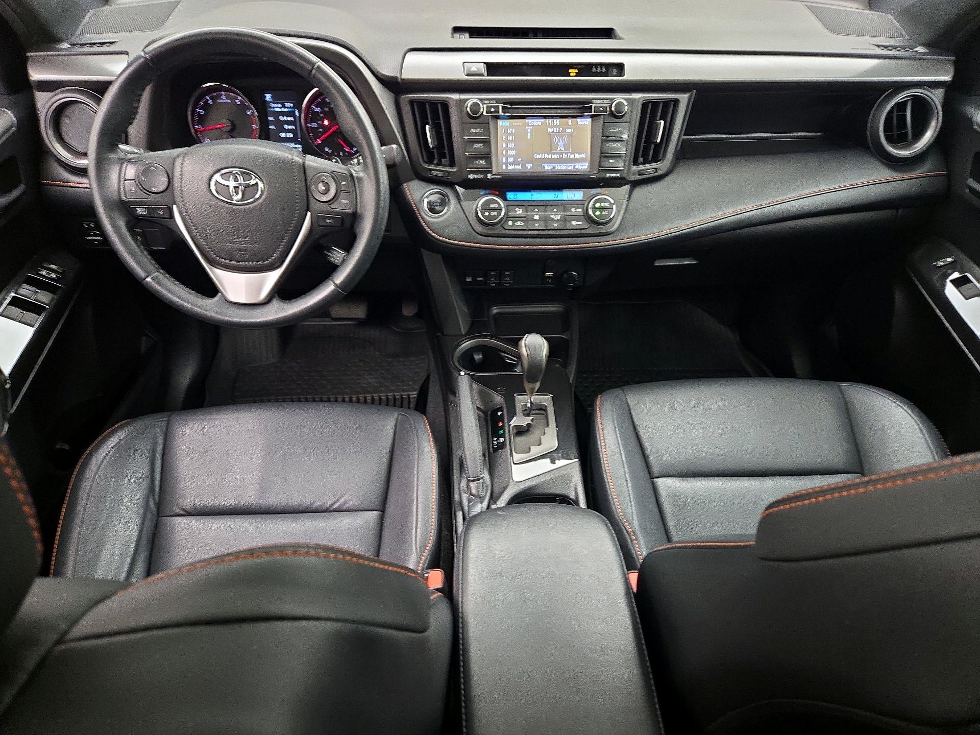 Thumbnail: 2018 Toyota RAV4 - 9