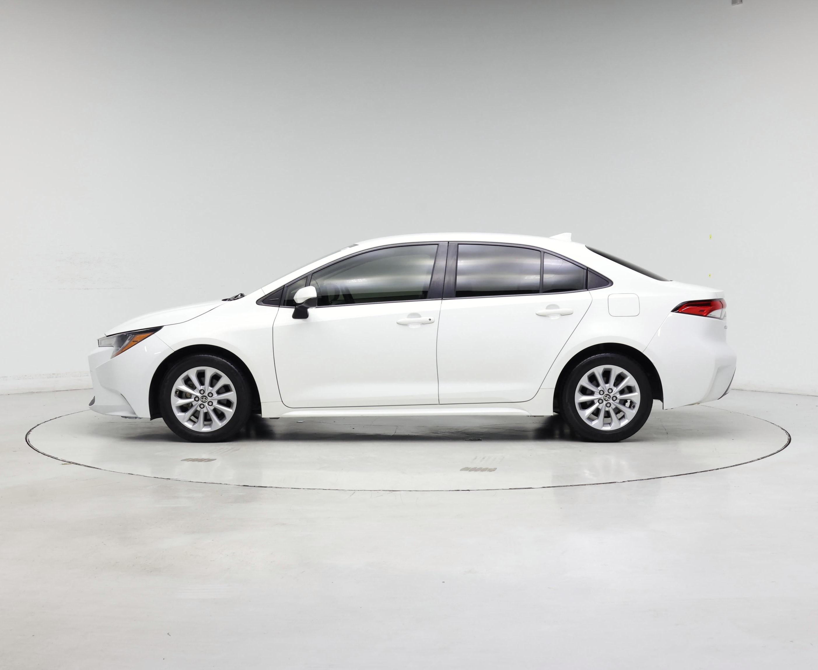 Thumbnail: 2022 Toyota Corolla - 3