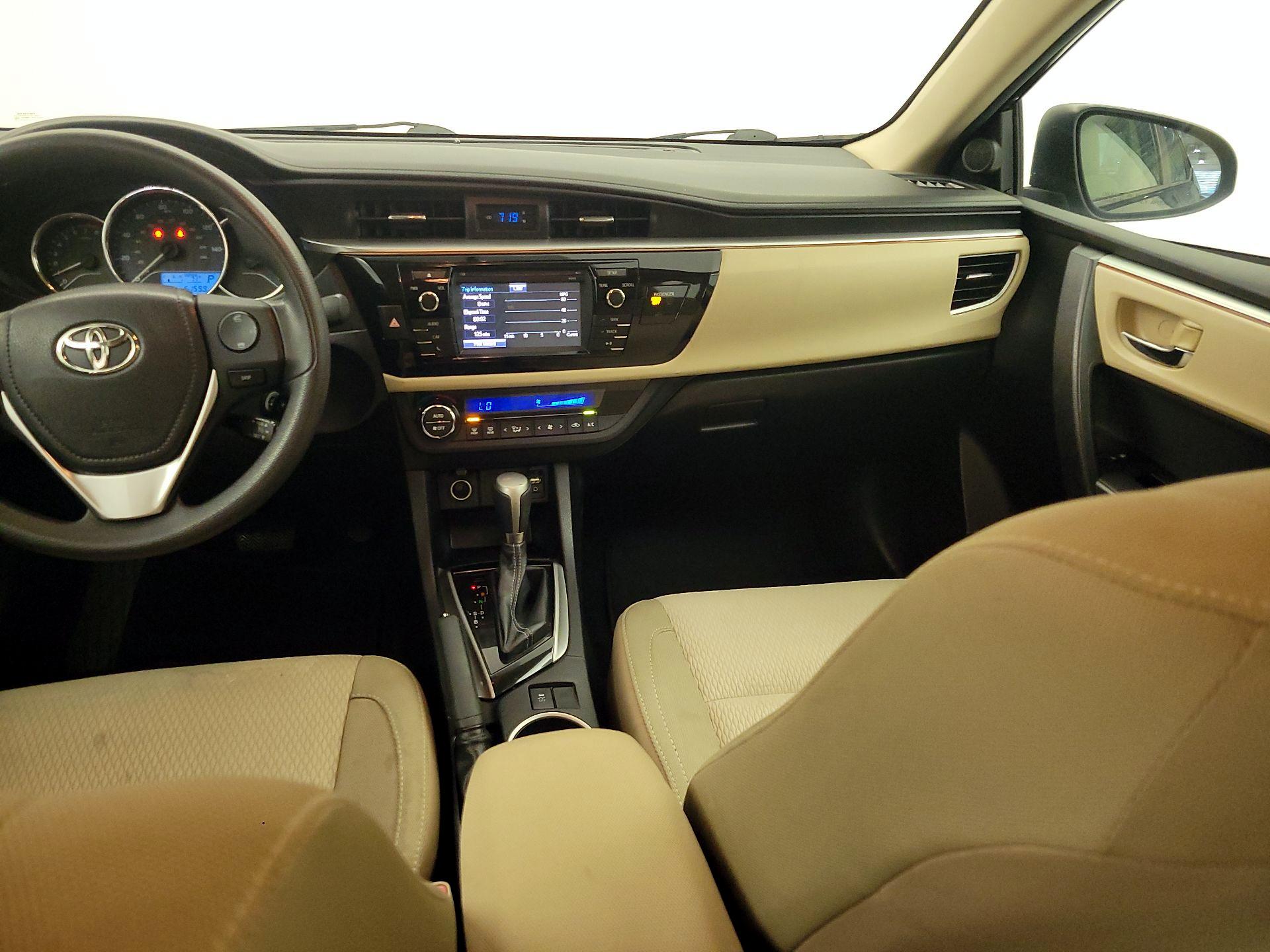 Thumbnail: 2015 Toyota Corolla - 9