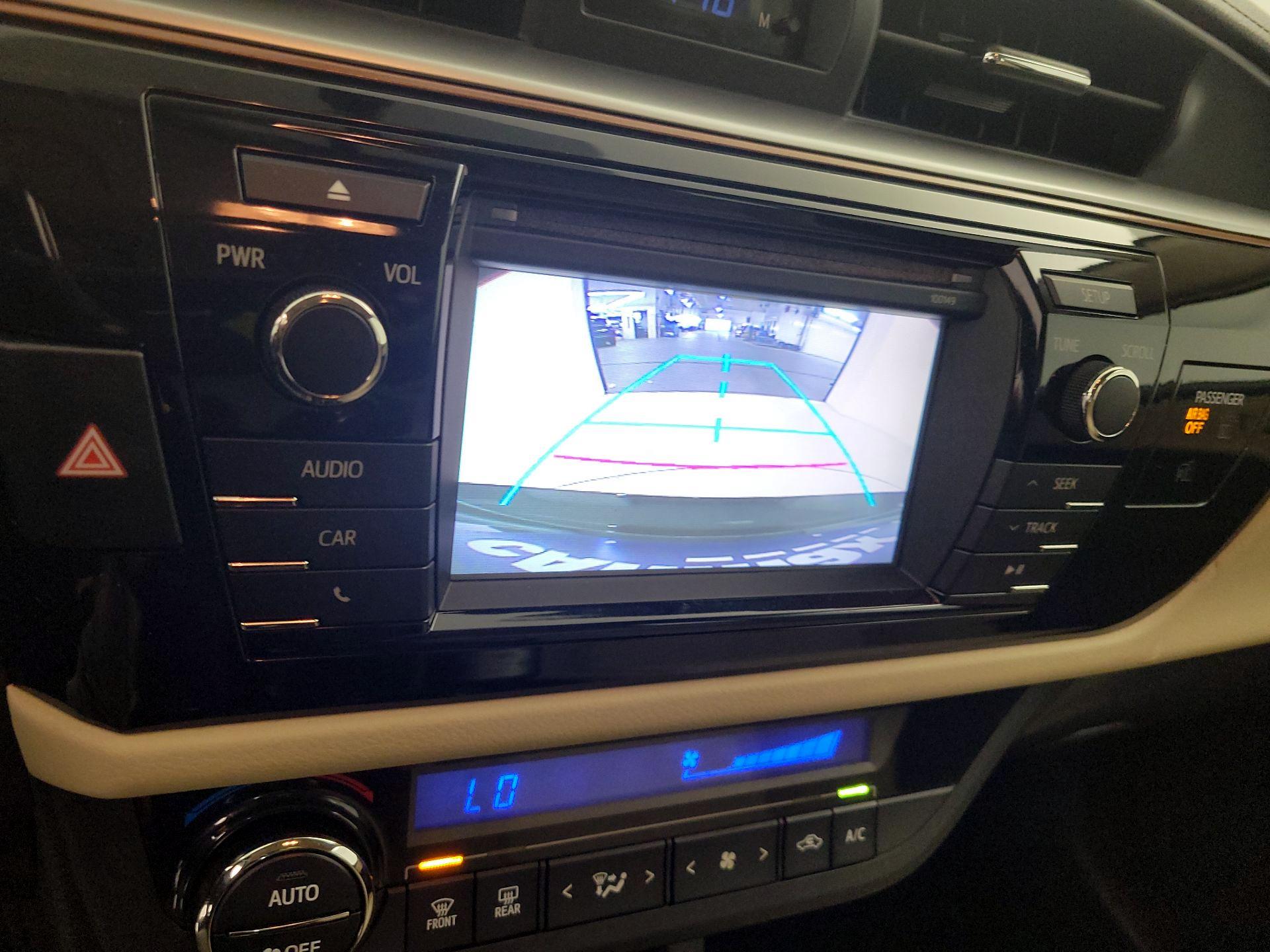 Thumbnail: 2015 Toyota Corolla - 14