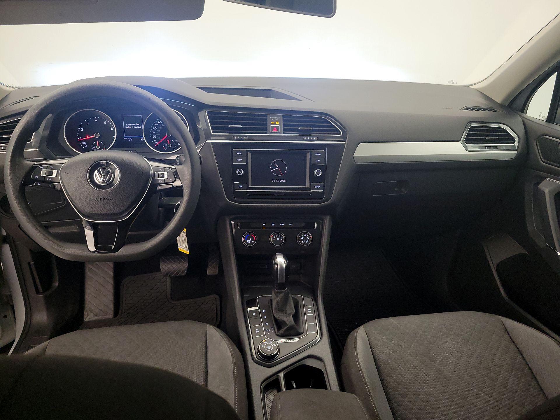 Thumbnail: 2018 Volkswagen Tiguan - 9