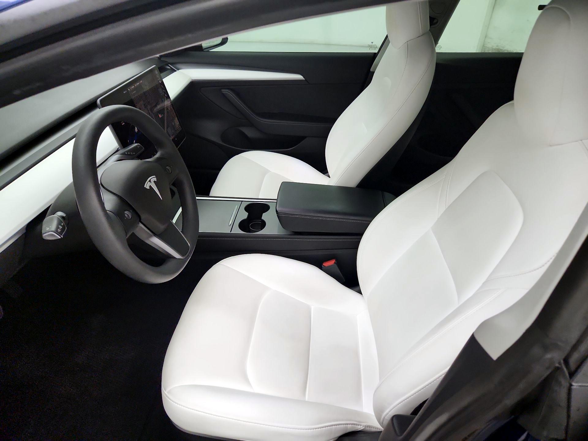 Thumbnail: 2021 Tesla Model 3 - 11