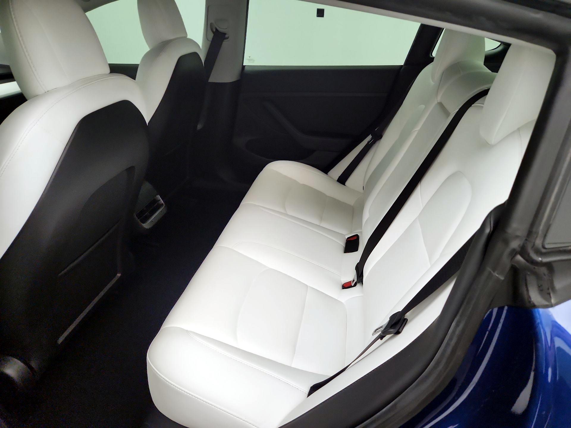 Thumbnail: 2021 Tesla Model 3 - 19