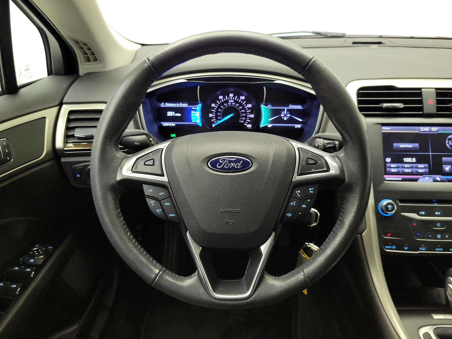 Thumbnail: 2015 Ford Fusion - 10
