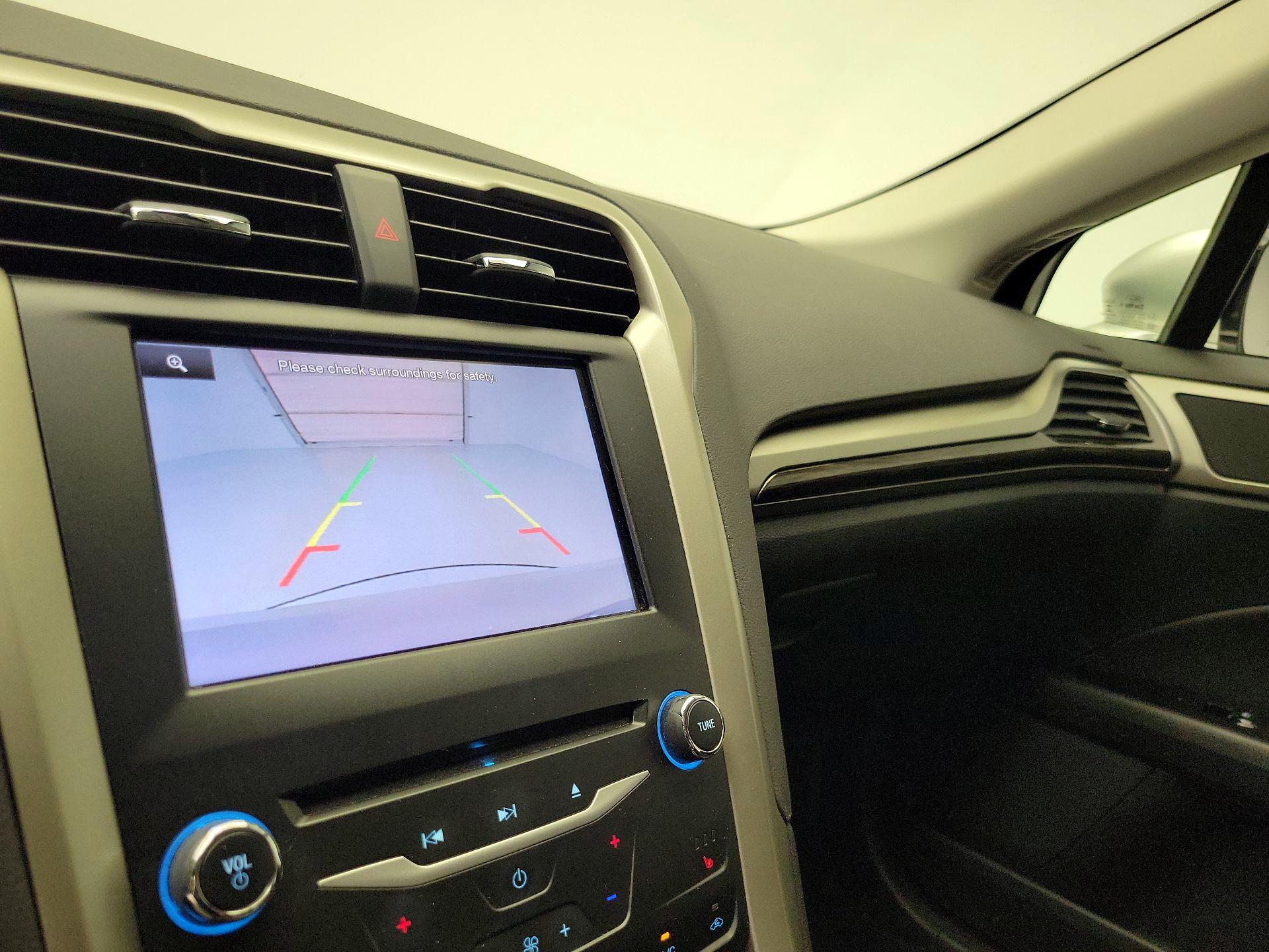 Thumbnail: 2015 Ford Fusion - 14