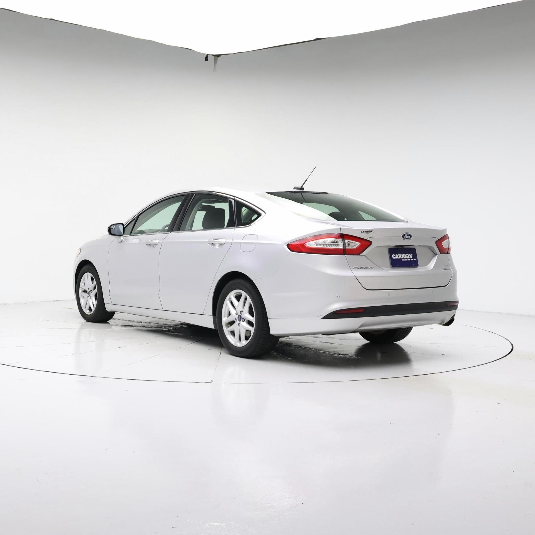 Thumbnail: 2015 Ford Fusion - 2