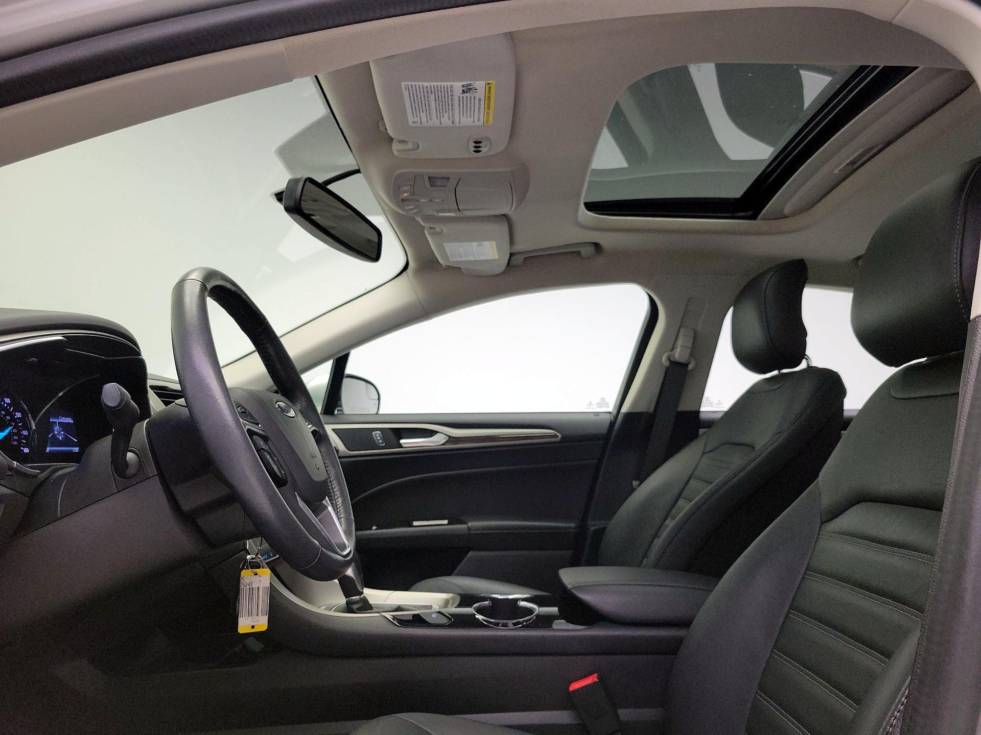 Thumbnail: 2015 Ford Fusion - 19