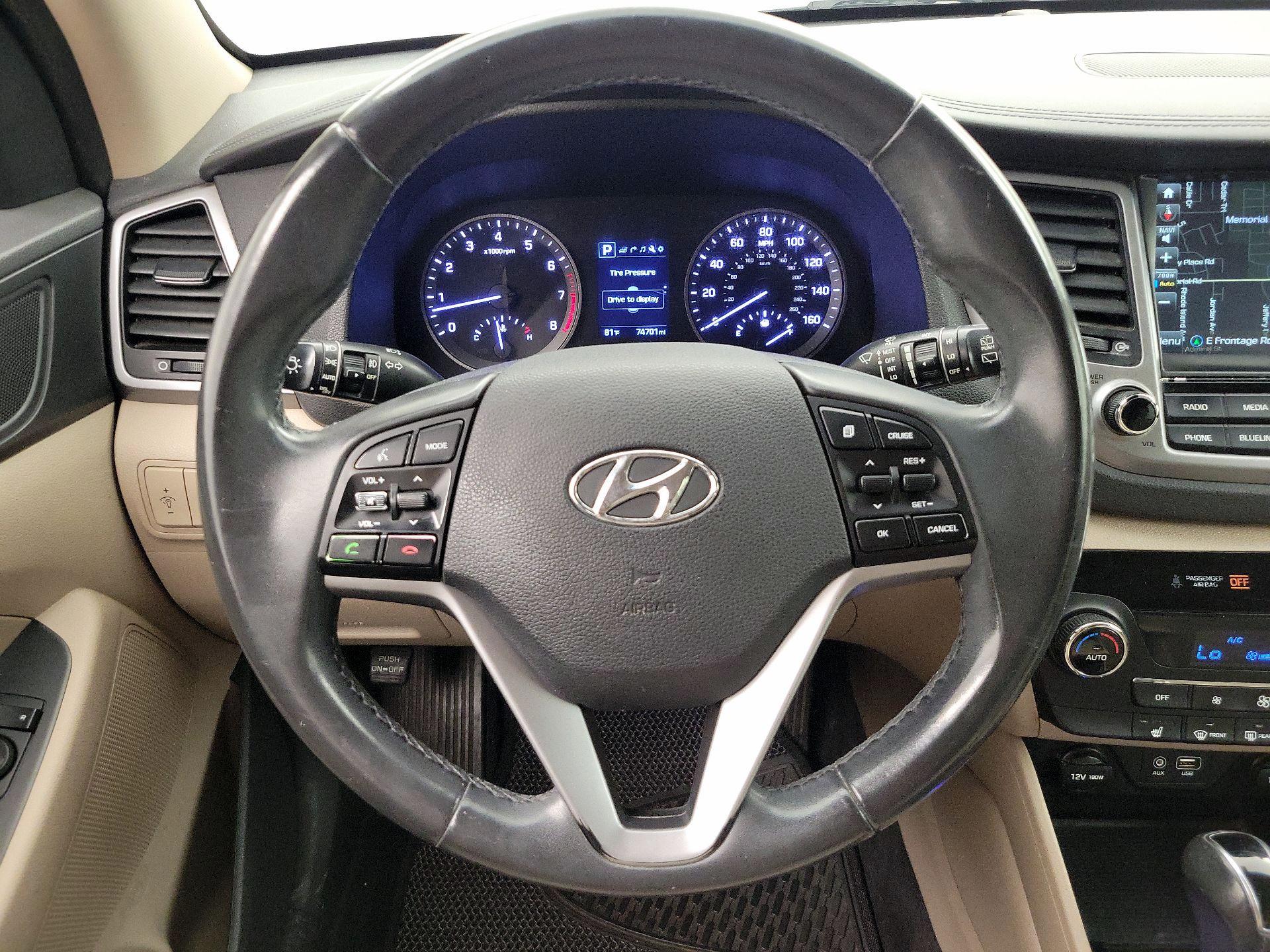 Thumbnail: 2017 Hyundai Tucson - 10