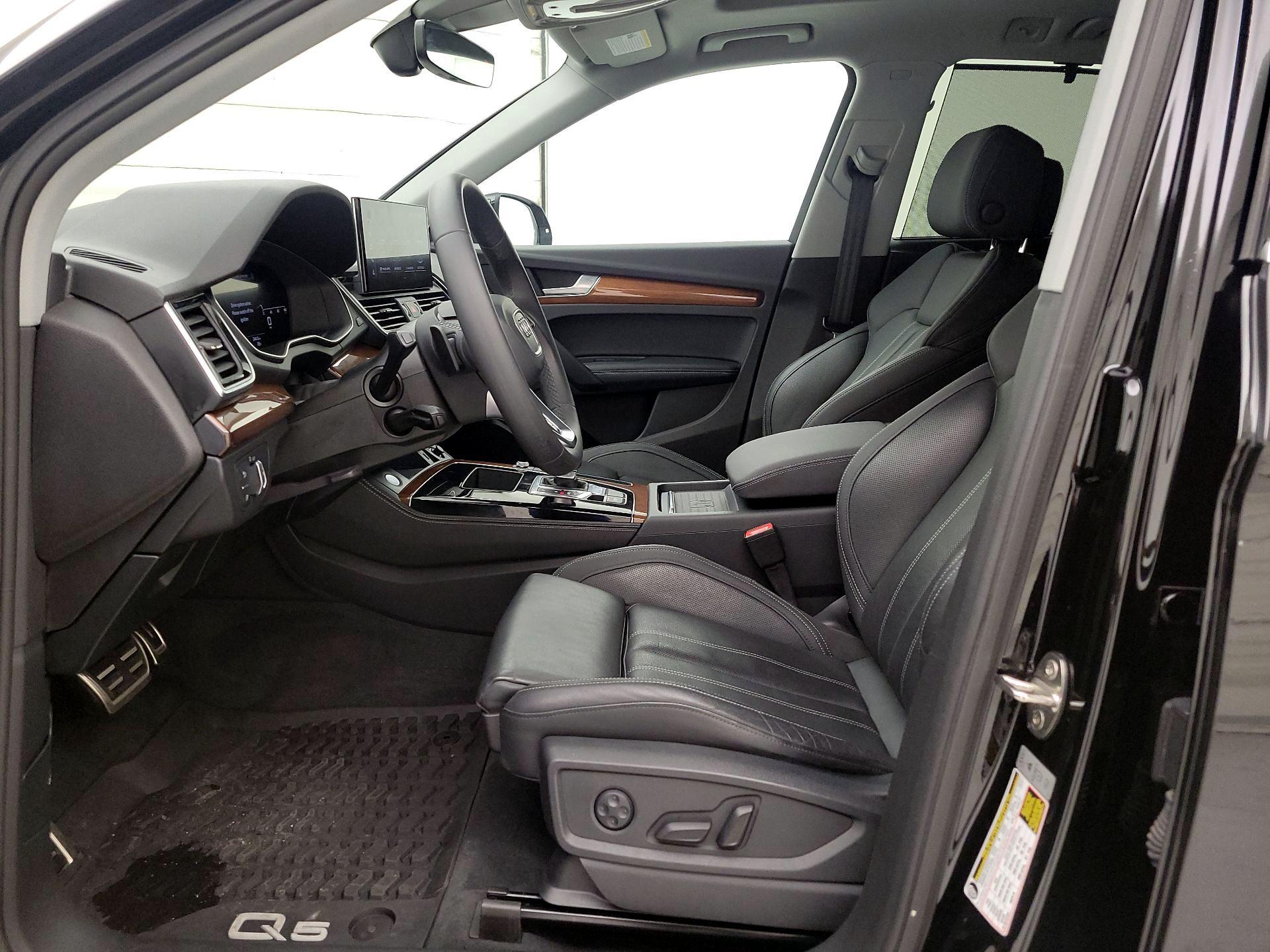 Thumbnail: 2021 Audi Q5 - 11