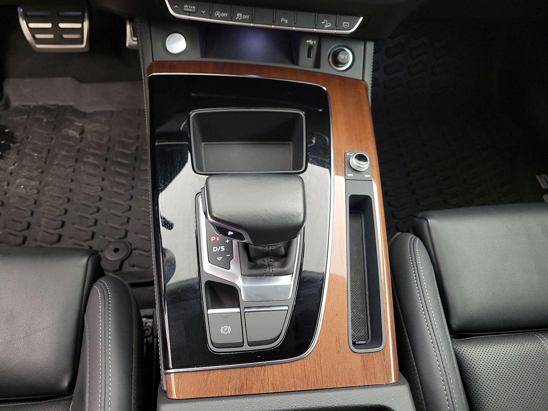 Thumbnail: 2021 Audi Q5 - 17