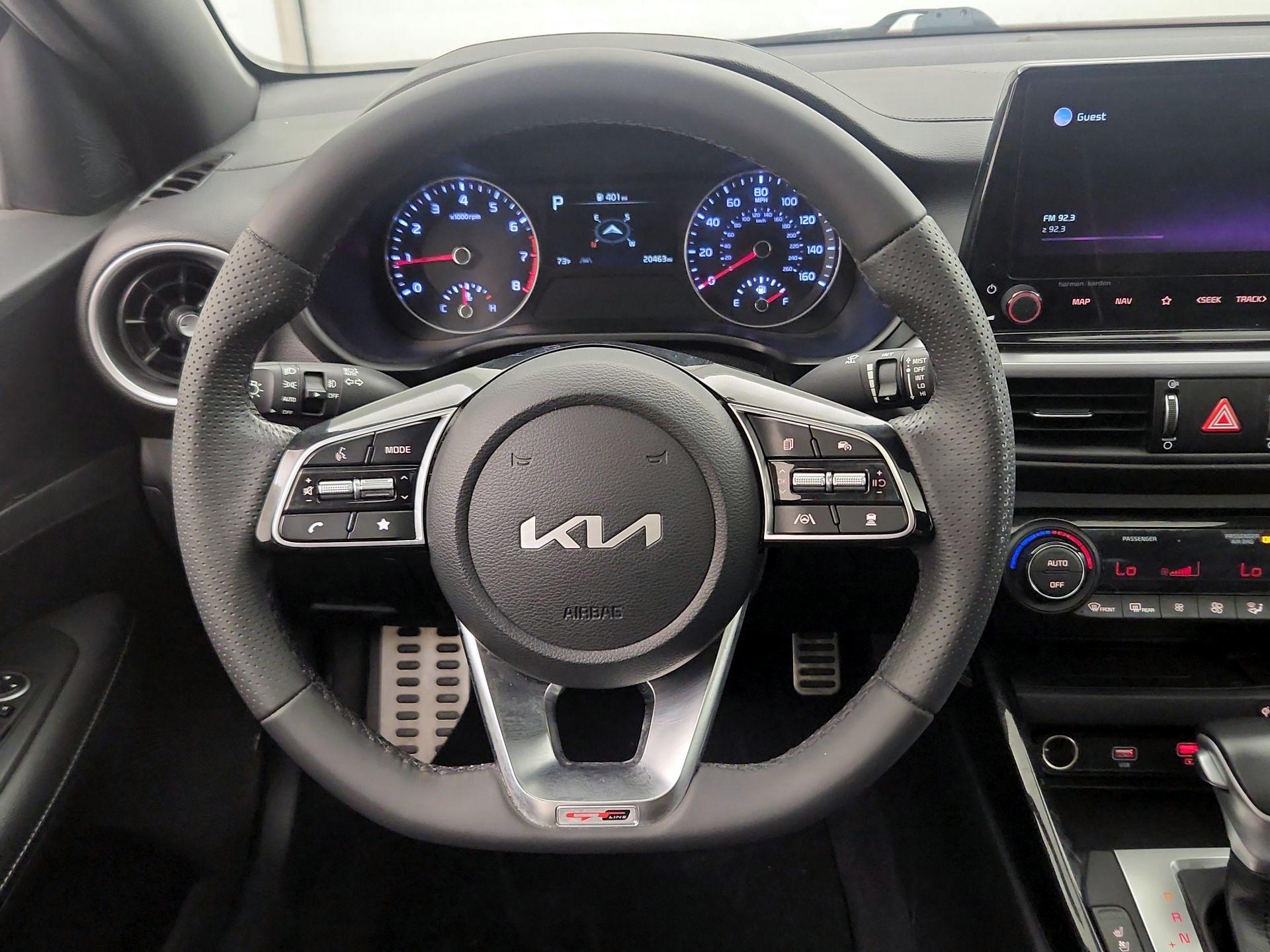 Thumbnail: 2022 Kia Forte - 10