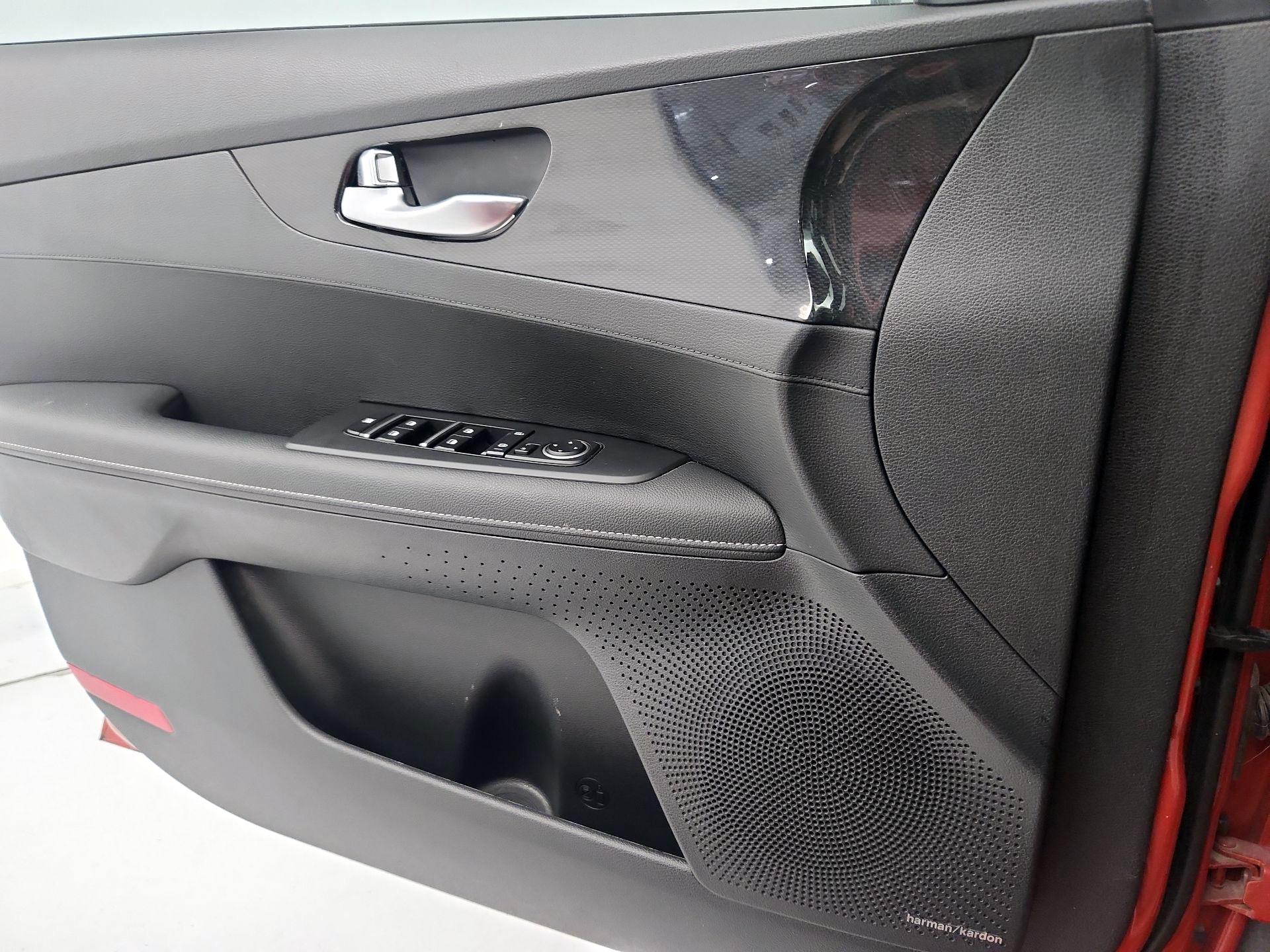 Thumbnail: 2022 Kia Forte - 12