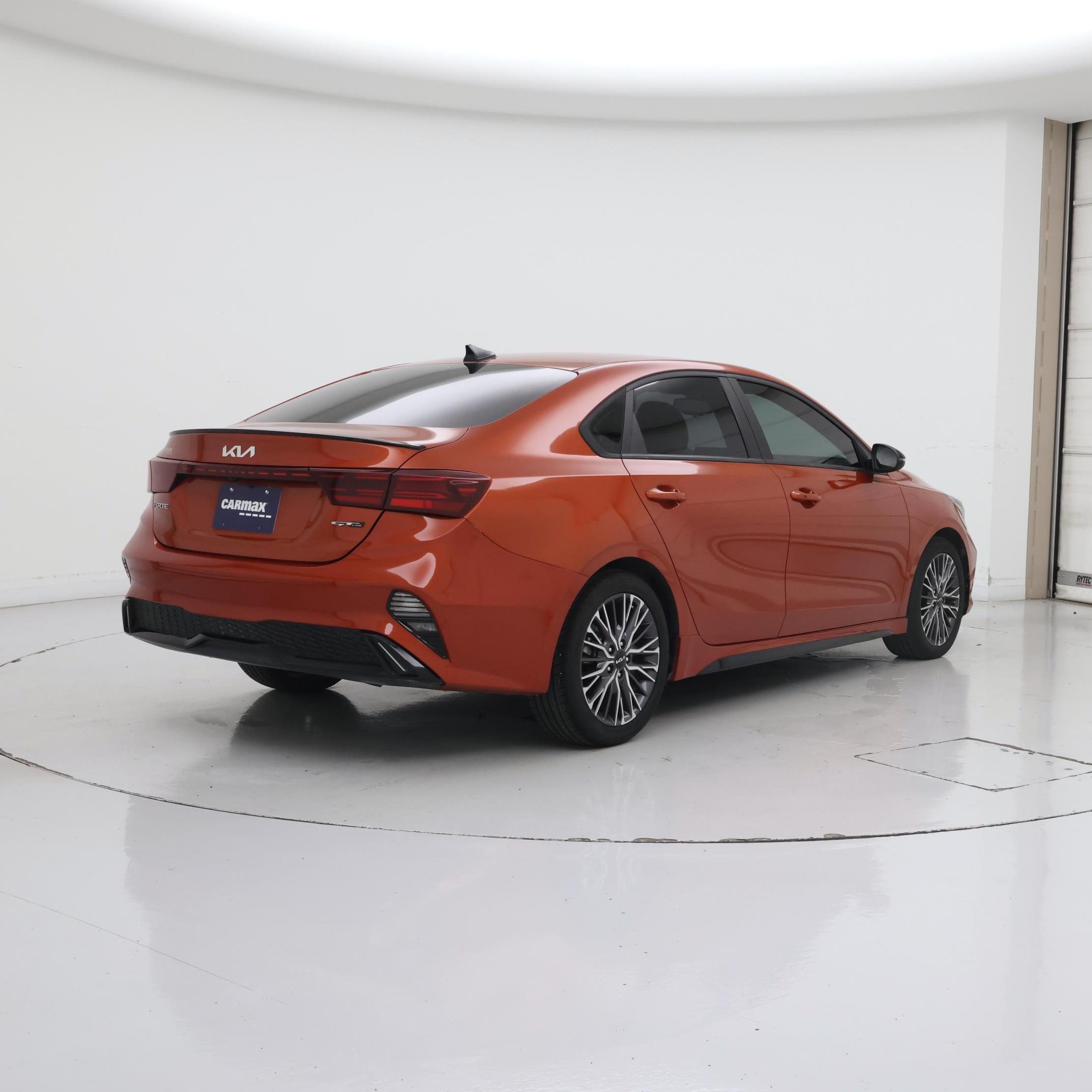 Thumbnail: 2022 Kia Forte - 8