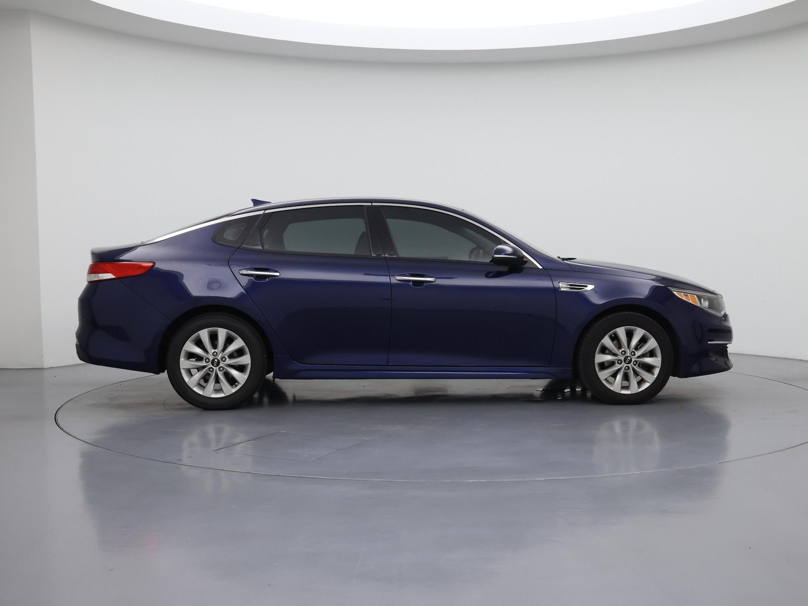 2018 Kia Optima EX - Photo 8