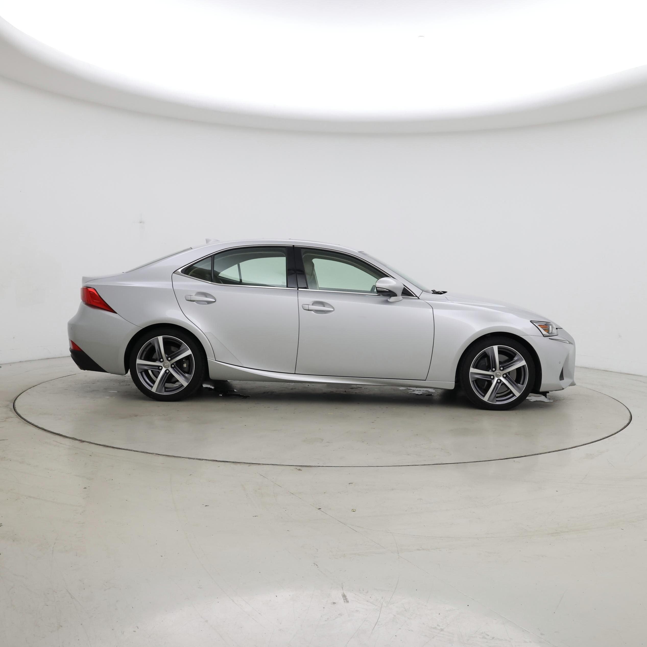 Thumbnail: 2018 Lexus IS - 7