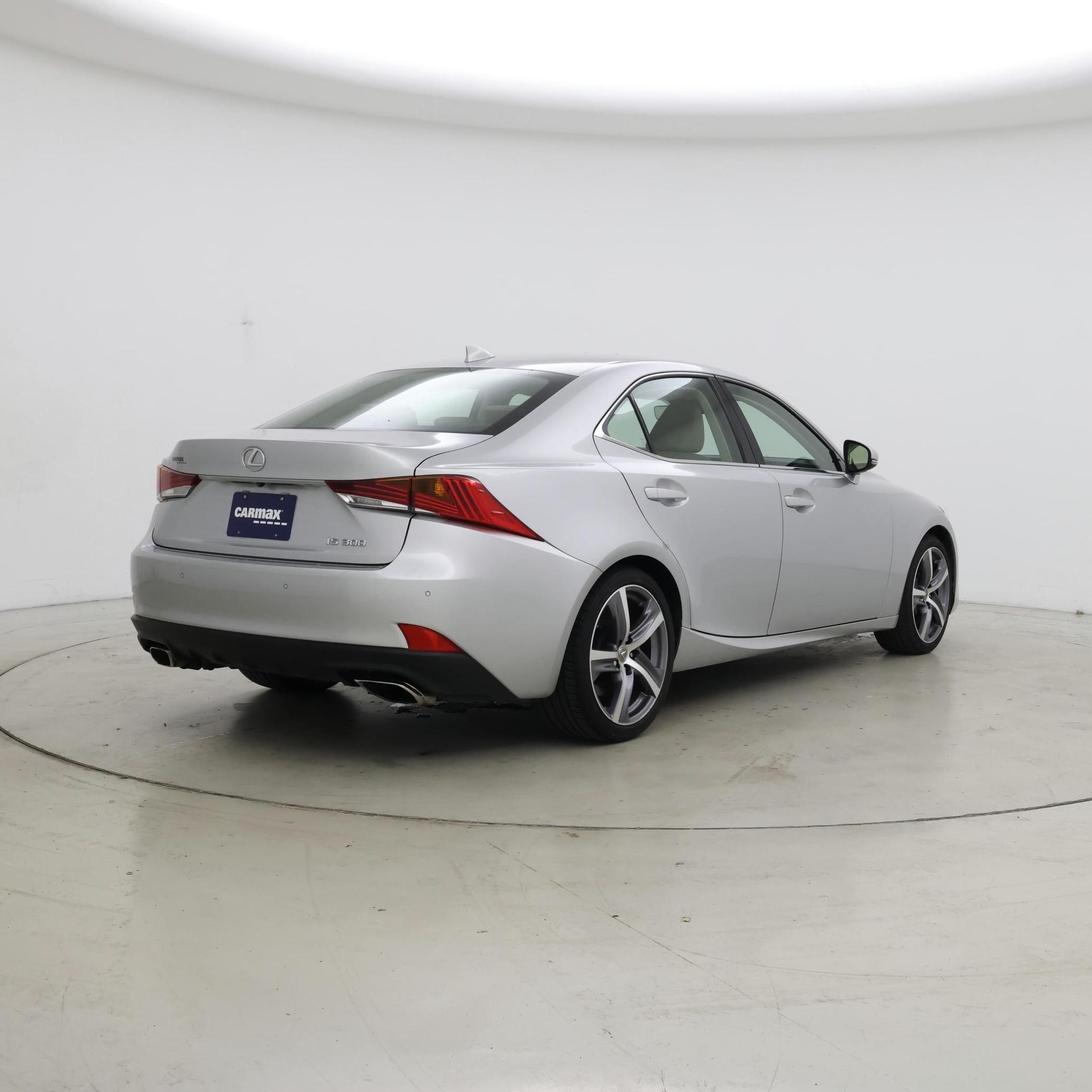 Thumbnail: 2018 Lexus IS - 8