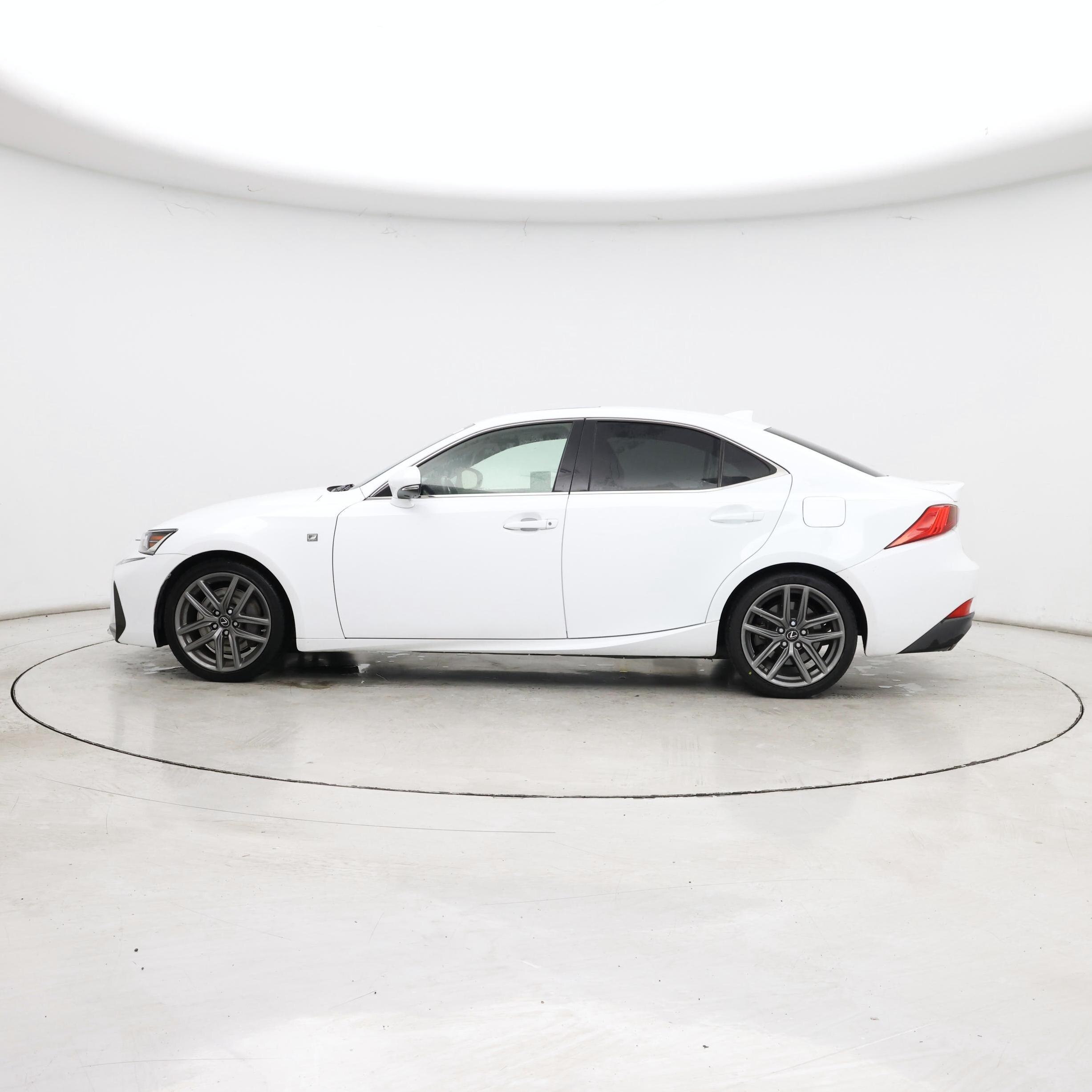 Thumbnail: 2017 Lexus IS - 3