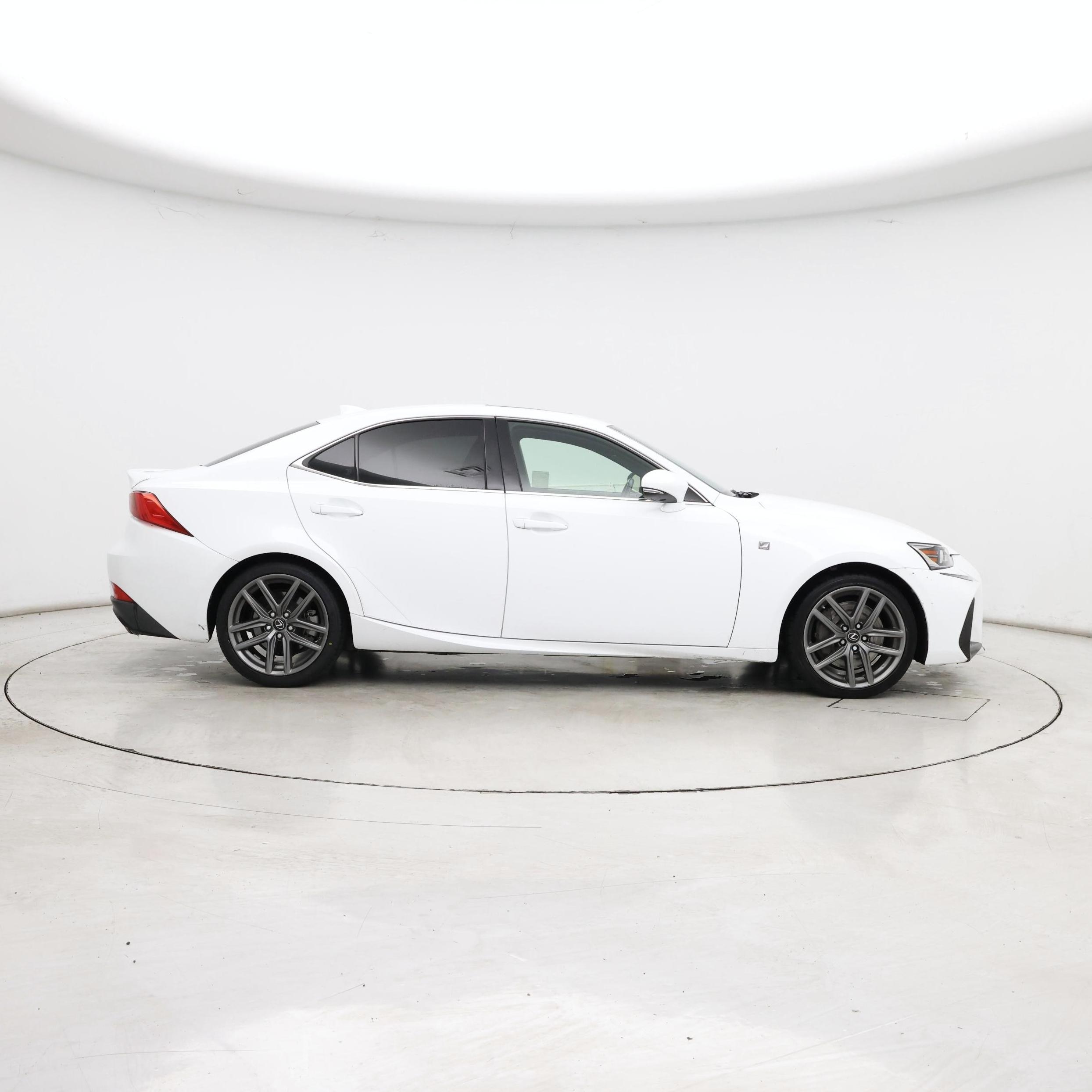 Thumbnail: 2017 Lexus IS - 7