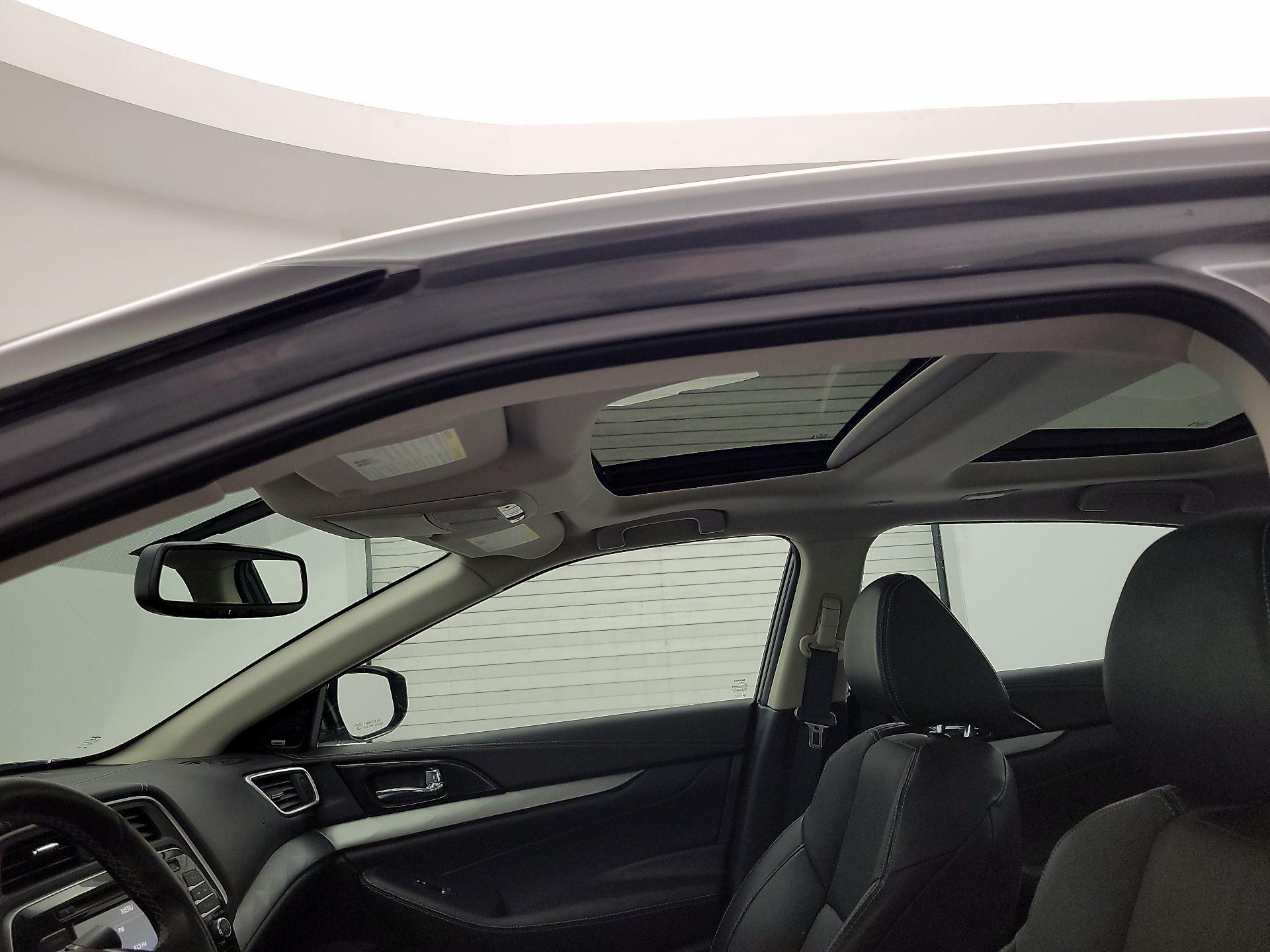Thumbnail: 2017 Nissan Maxima - 20