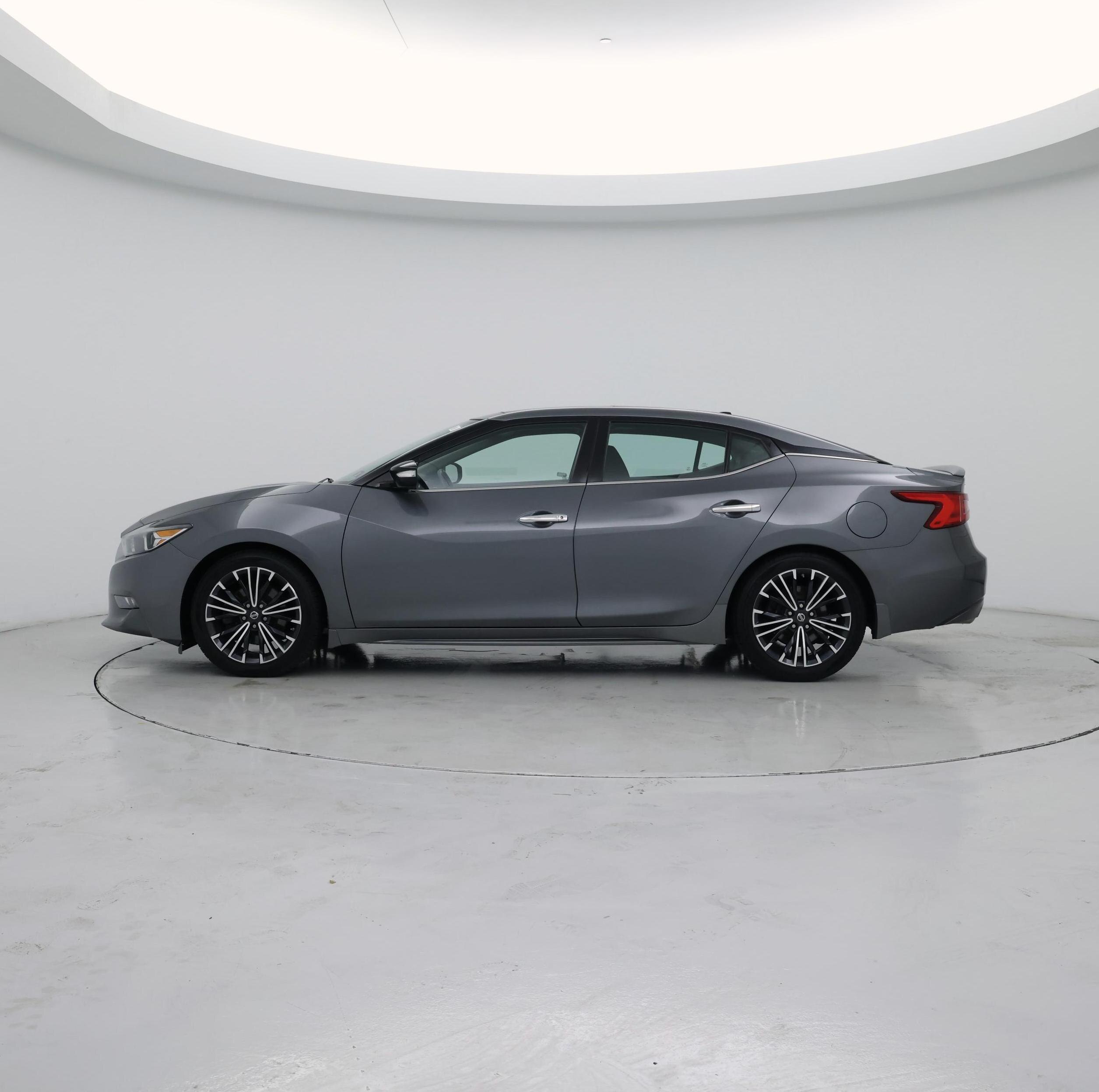 Thumbnail: 2017 Nissan Maxima - 3