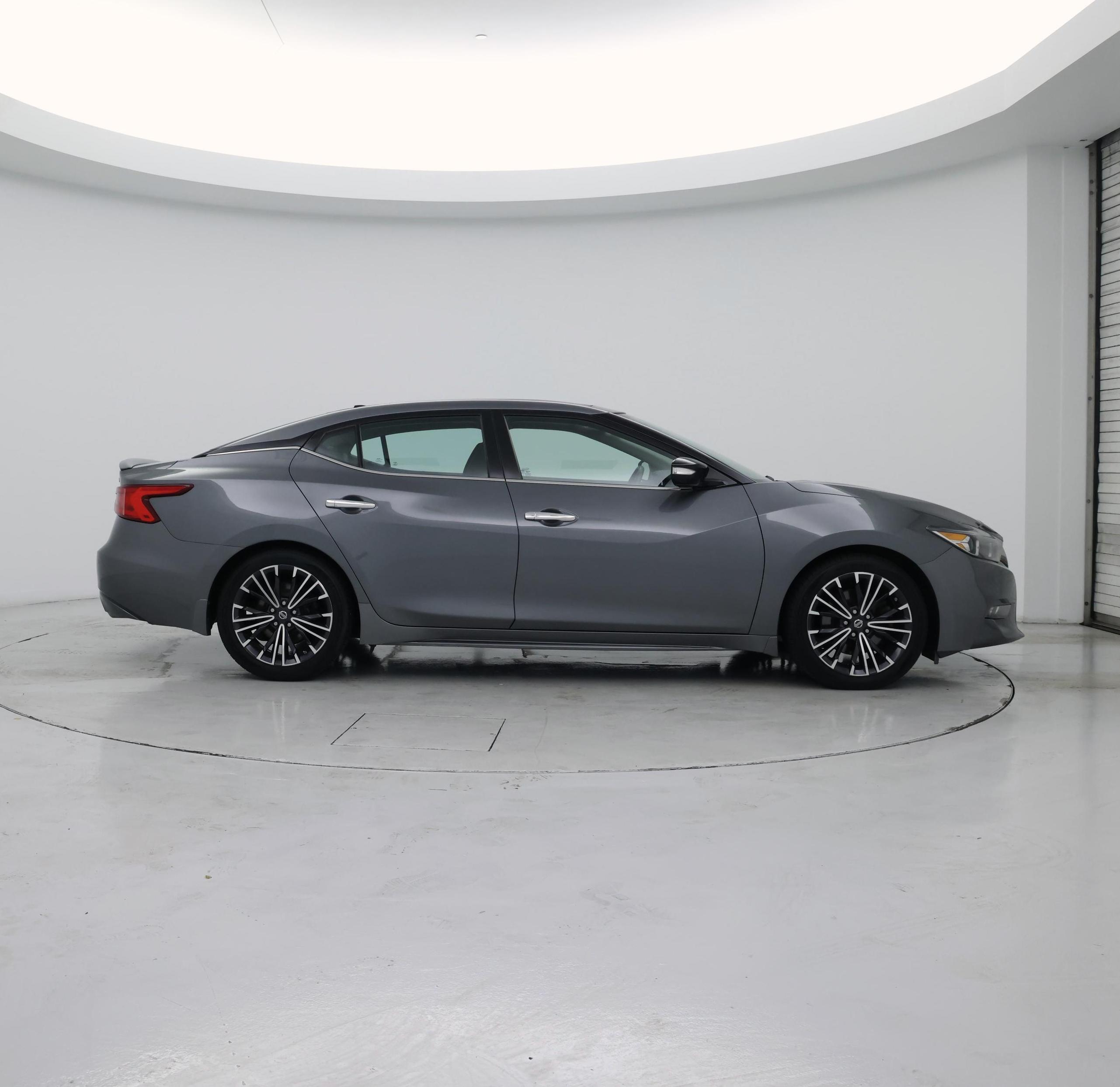 Thumbnail: 2017 Nissan Maxima - 7