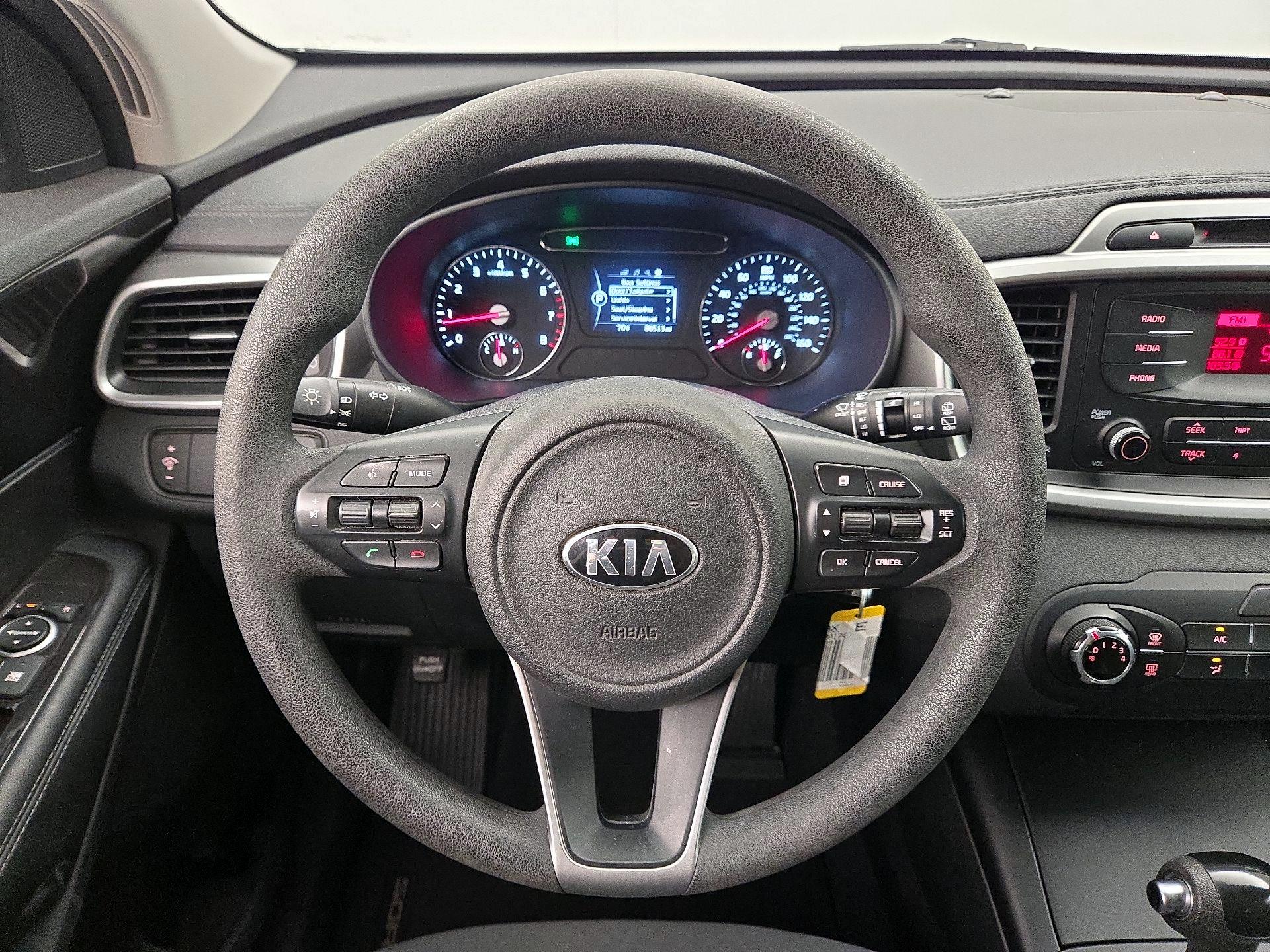 Thumbnail: 2017 Kia Sorento - 10