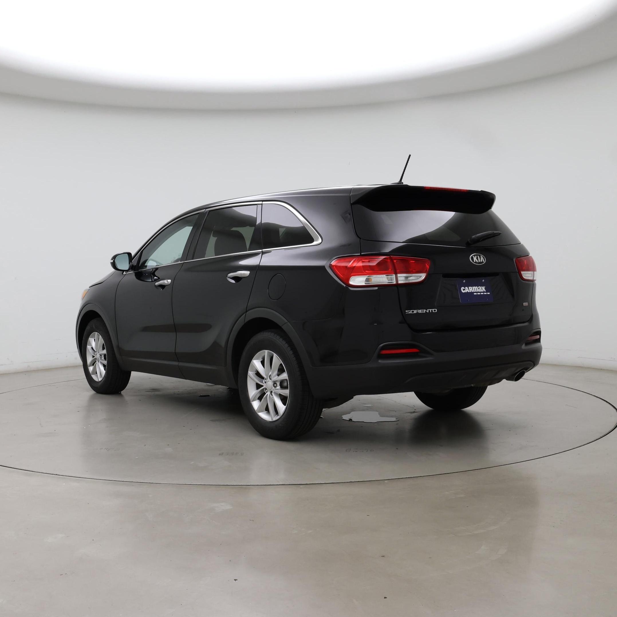 Thumbnail: 2017 Kia Sorento - 2