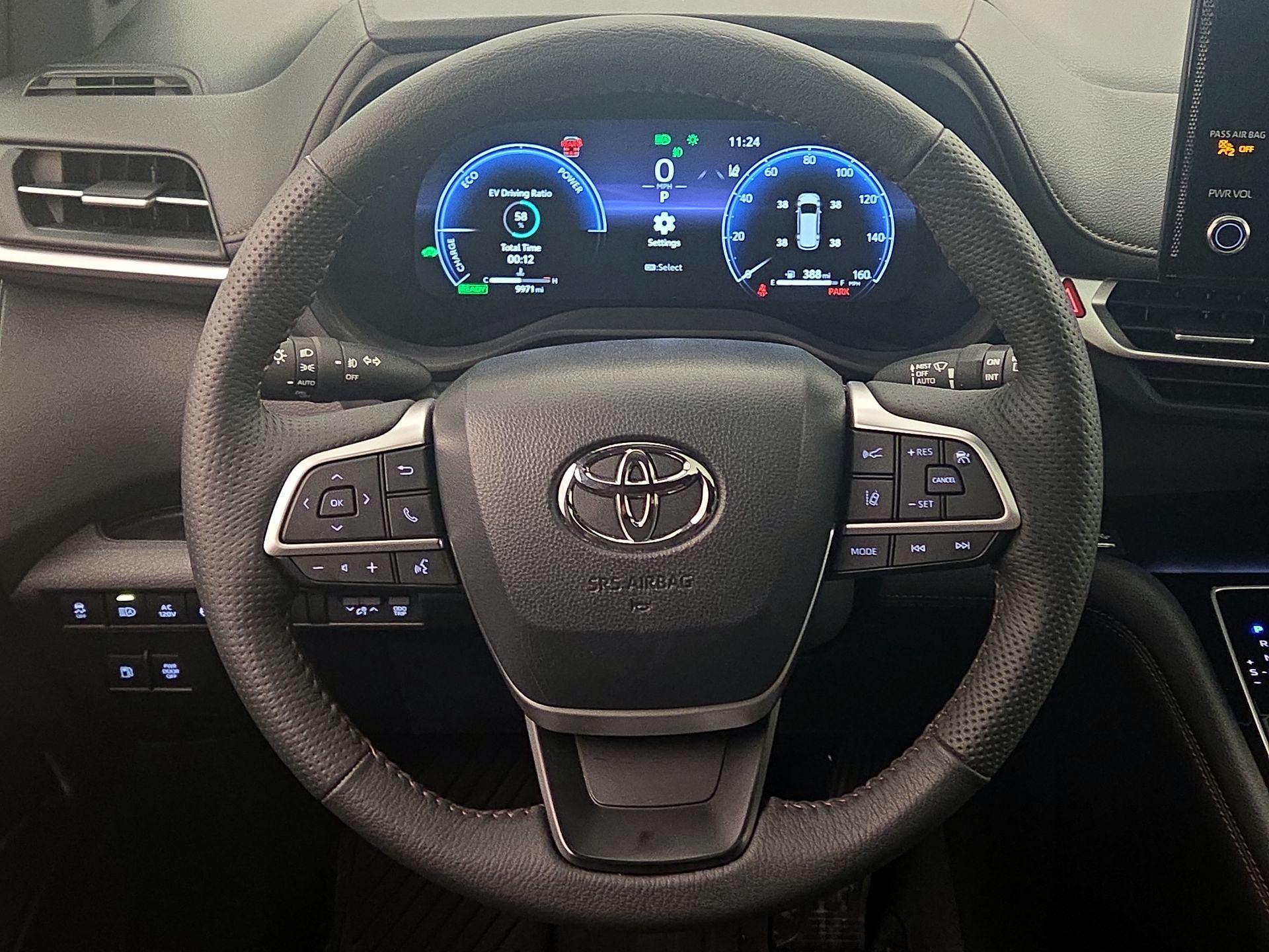 Thumbnail: 2025 Toyota Sienna - 10