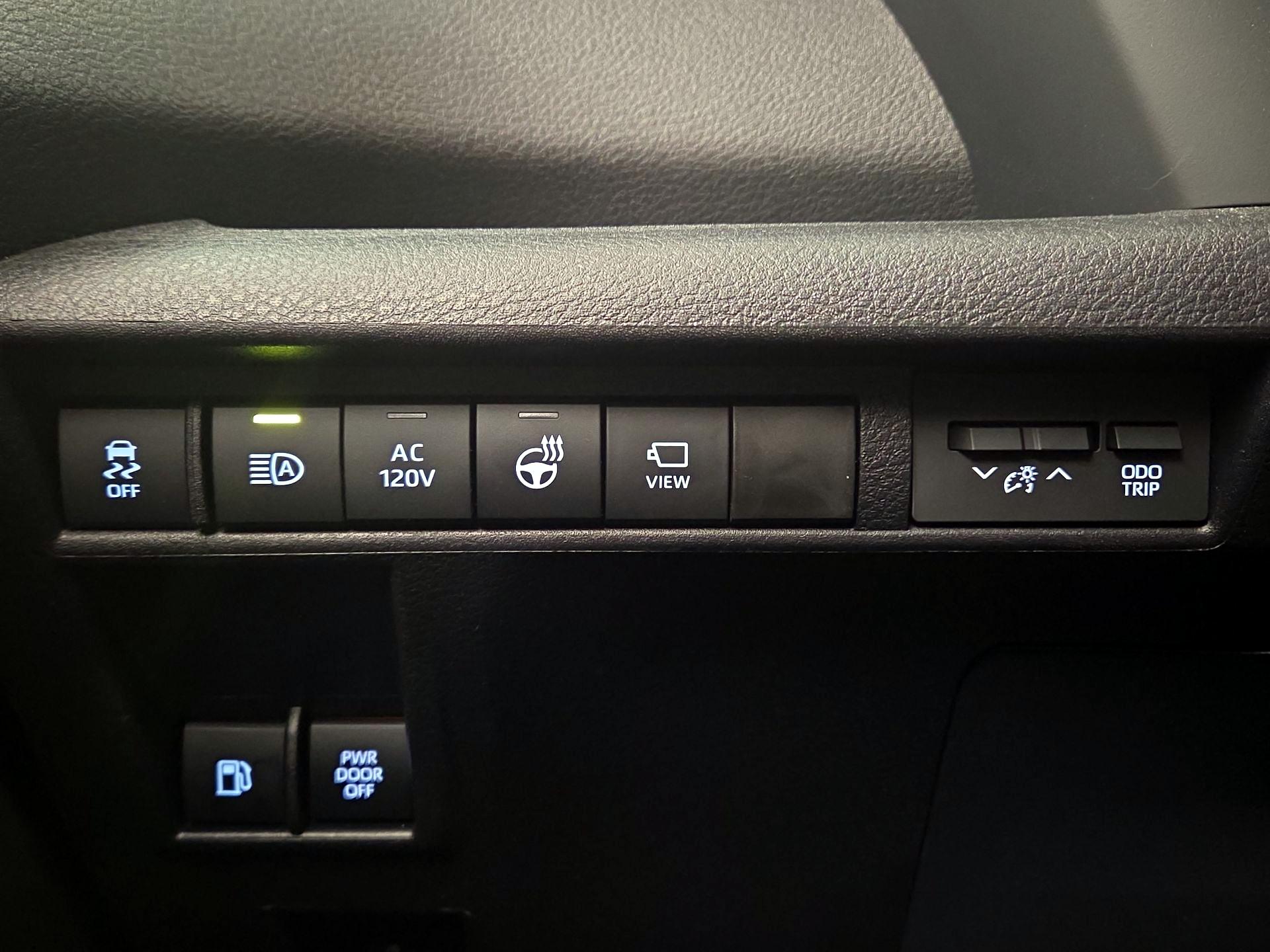 Thumbnail: 2025 Toyota Sienna - 13