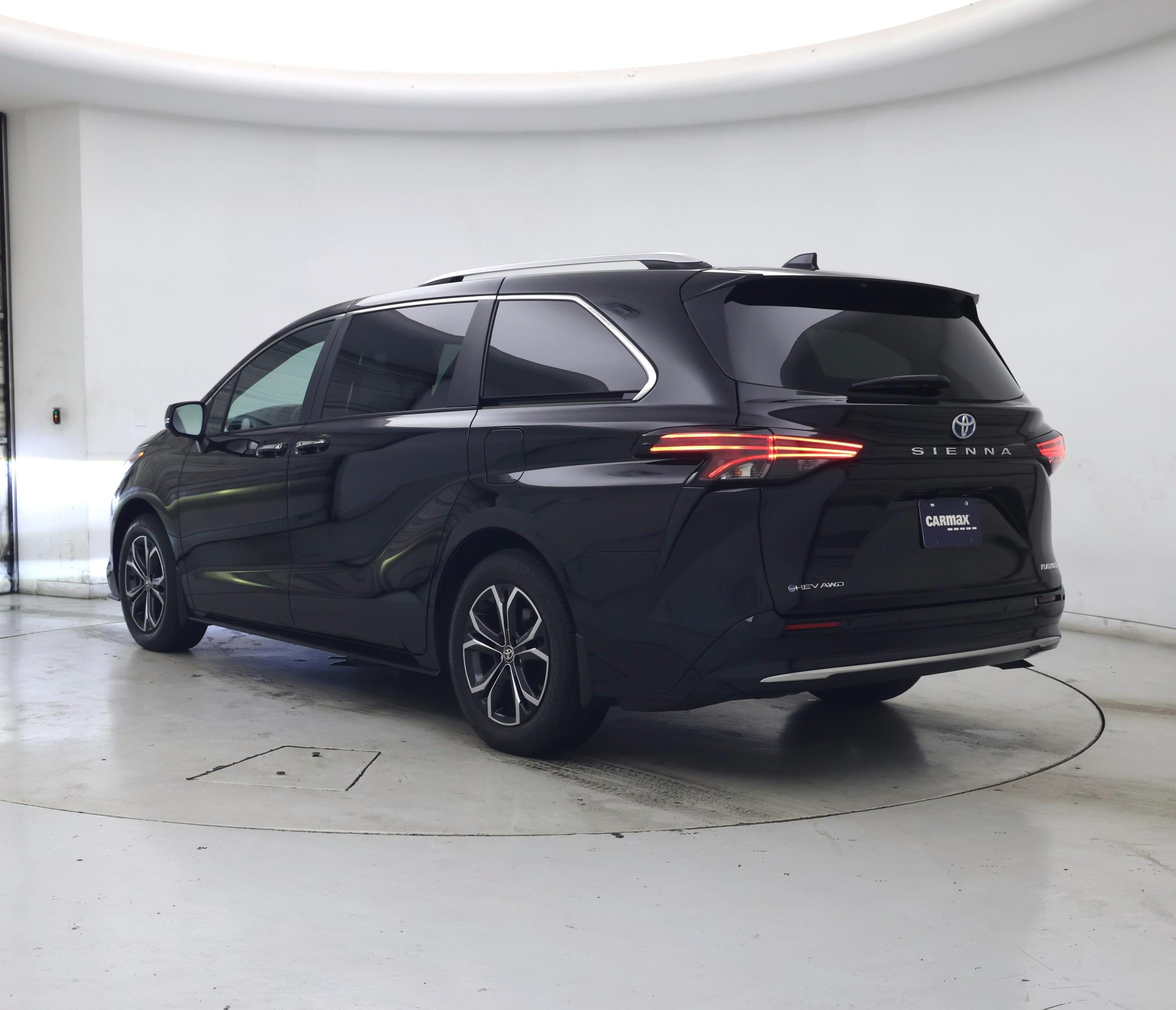 Thumbnail: 2025 Toyota Sienna - 2