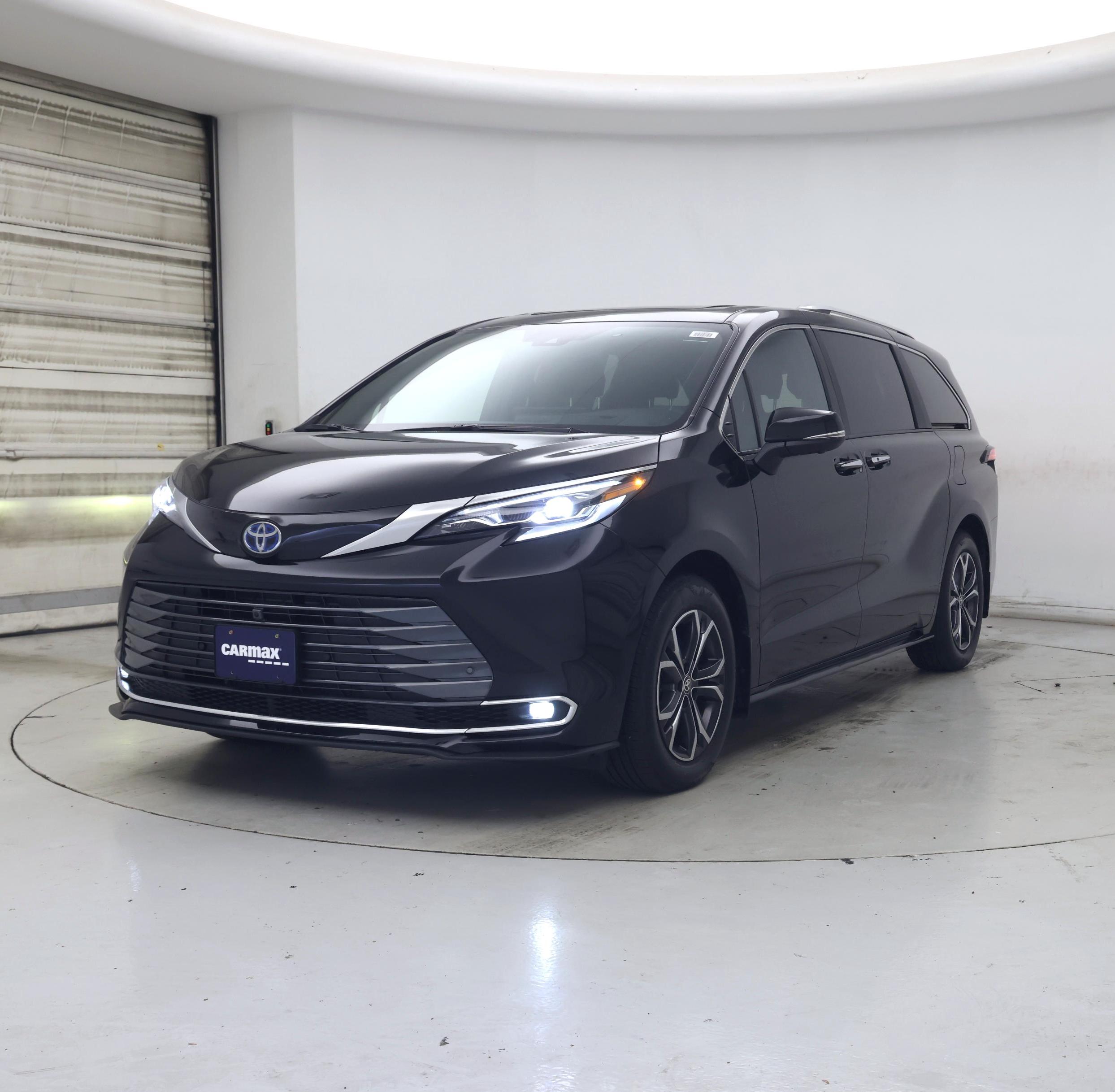 Thumbnail: 2025 Toyota Sienna - 4