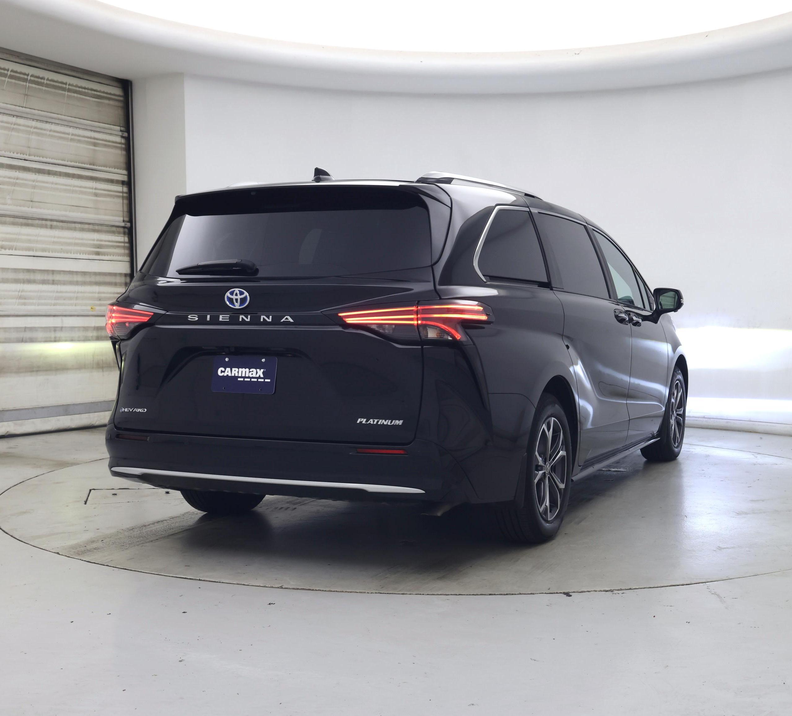 Thumbnail: 2025 Toyota Sienna - 8
