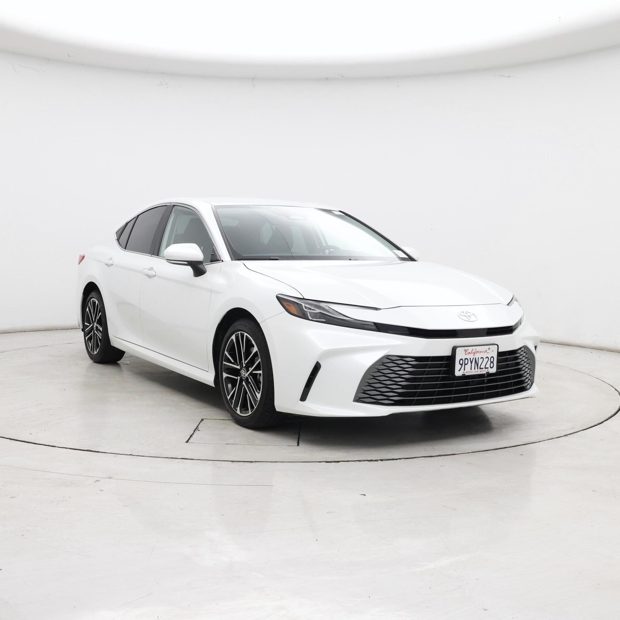 White 2025 Toyota Camry XLE FWD Sedan Front-Wheel Drive Automatic