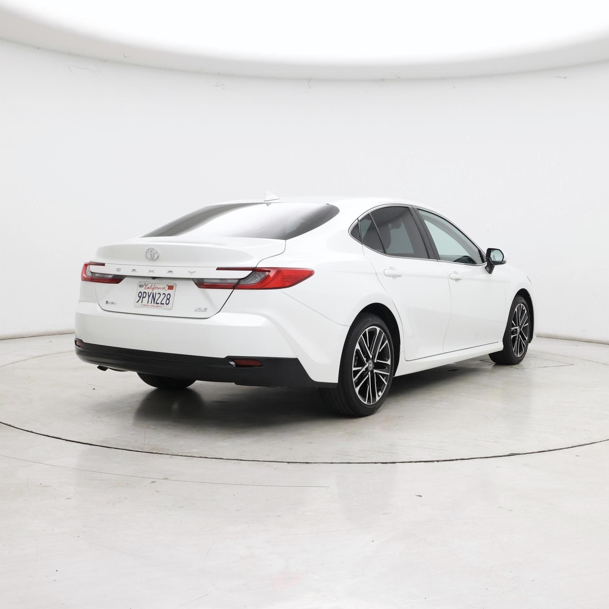 Thumbnail: 2025 Toyota Camry - 8