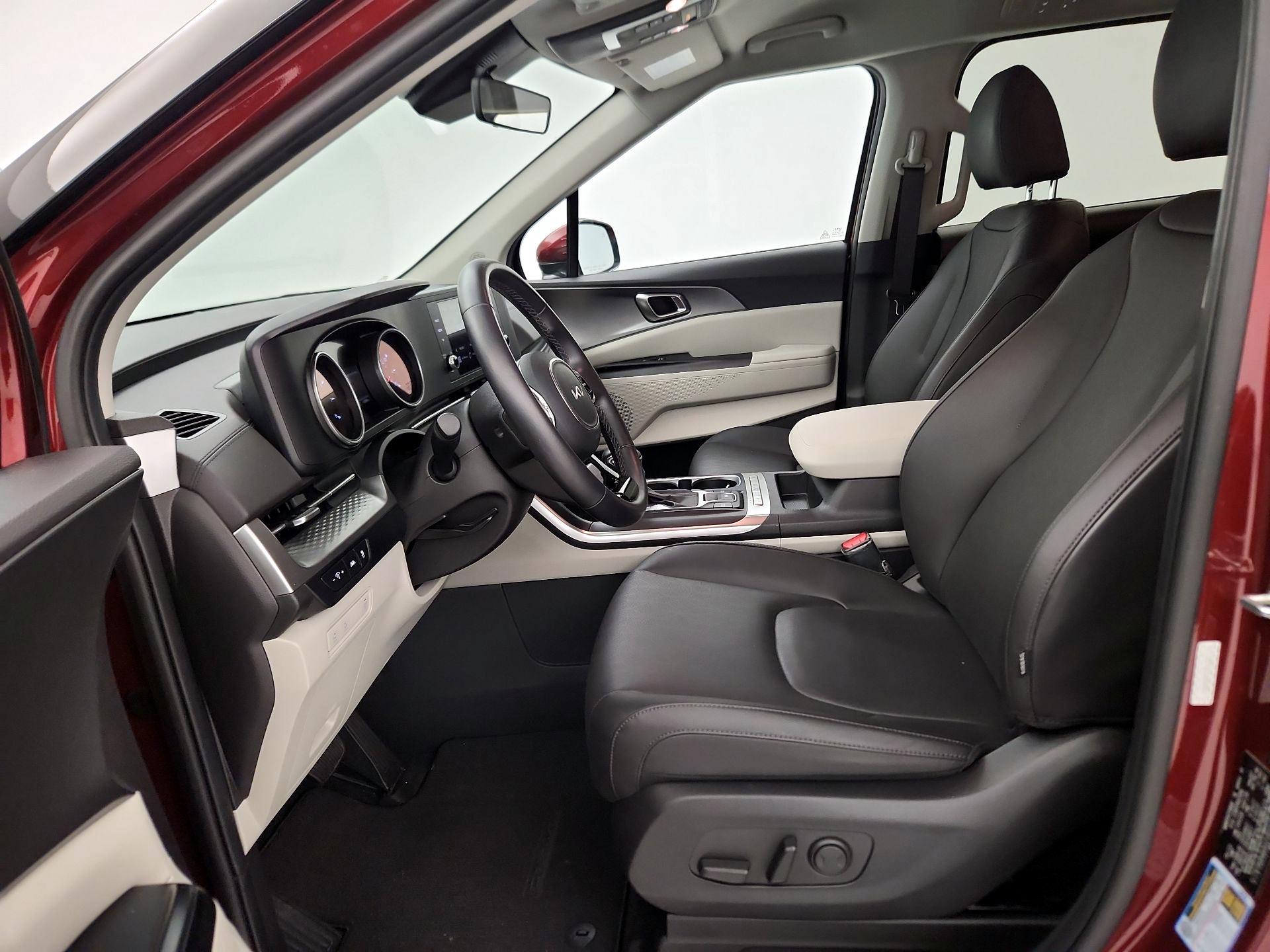 Thumbnail: 2024 Kia Carnival - 11