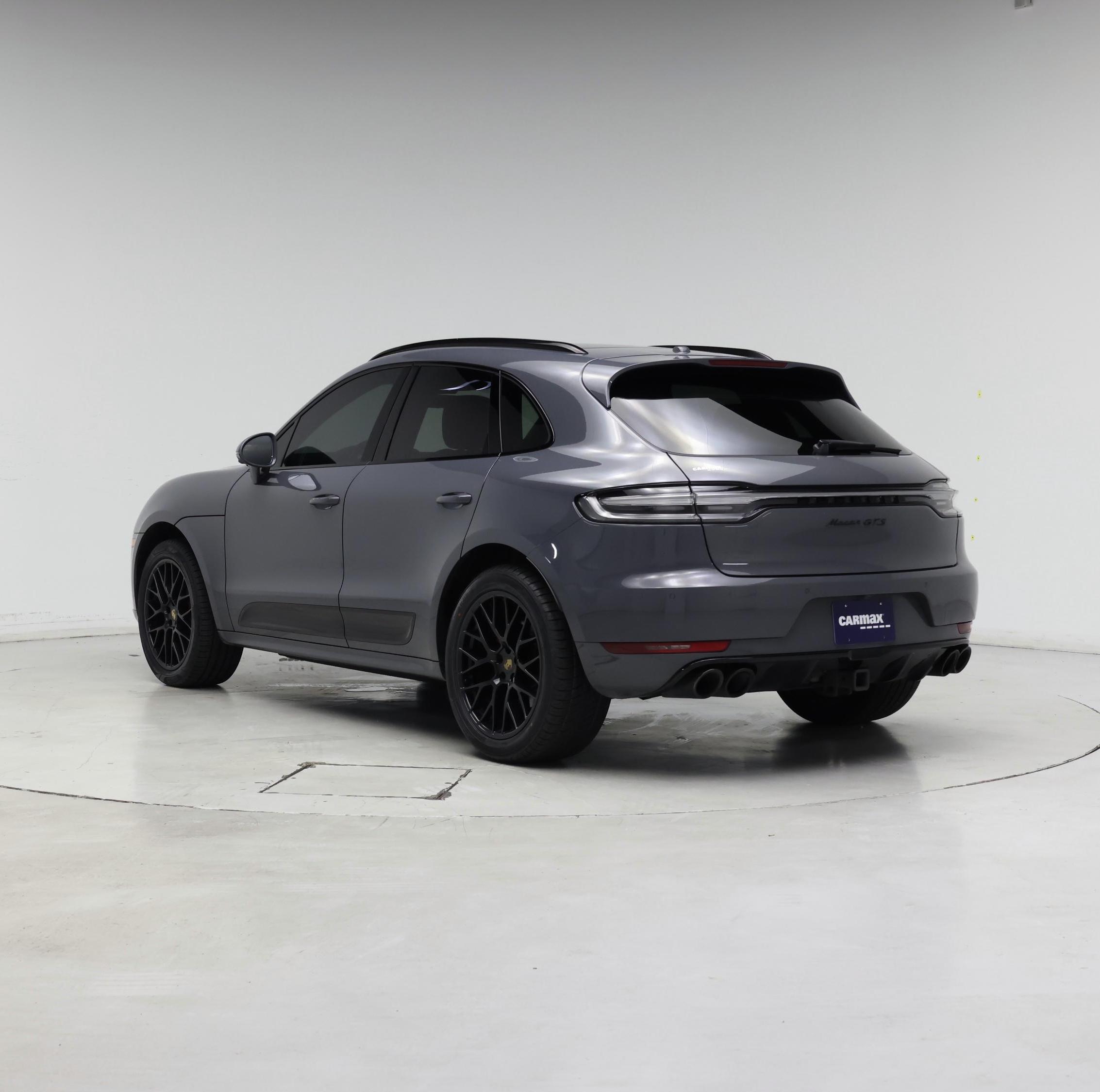 Thumbnail: 2020 Porsche Macan - 2