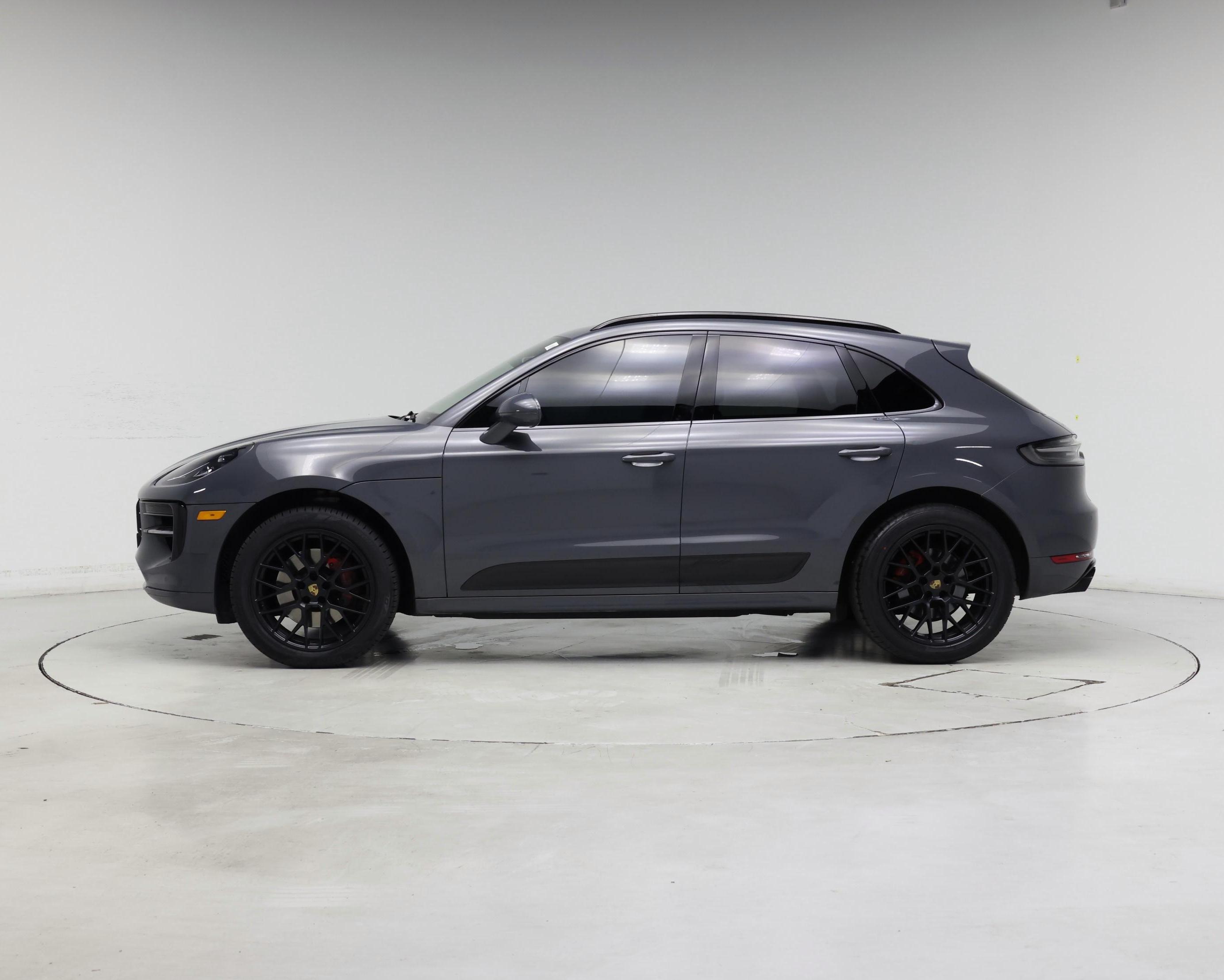 Thumbnail: 2020 Porsche Macan - 3