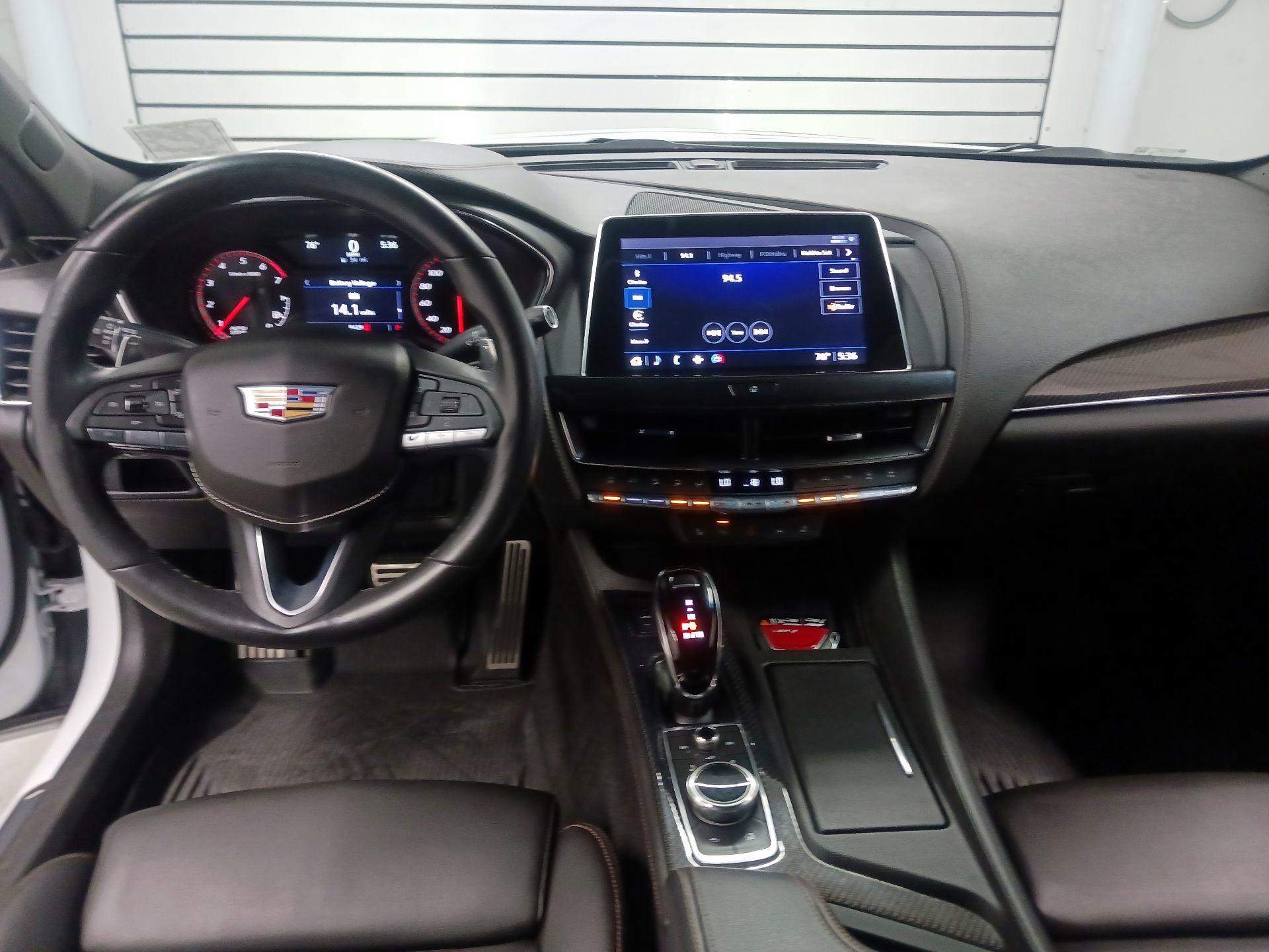 Thumbnail: 2023 Cadillac CT5 - 9