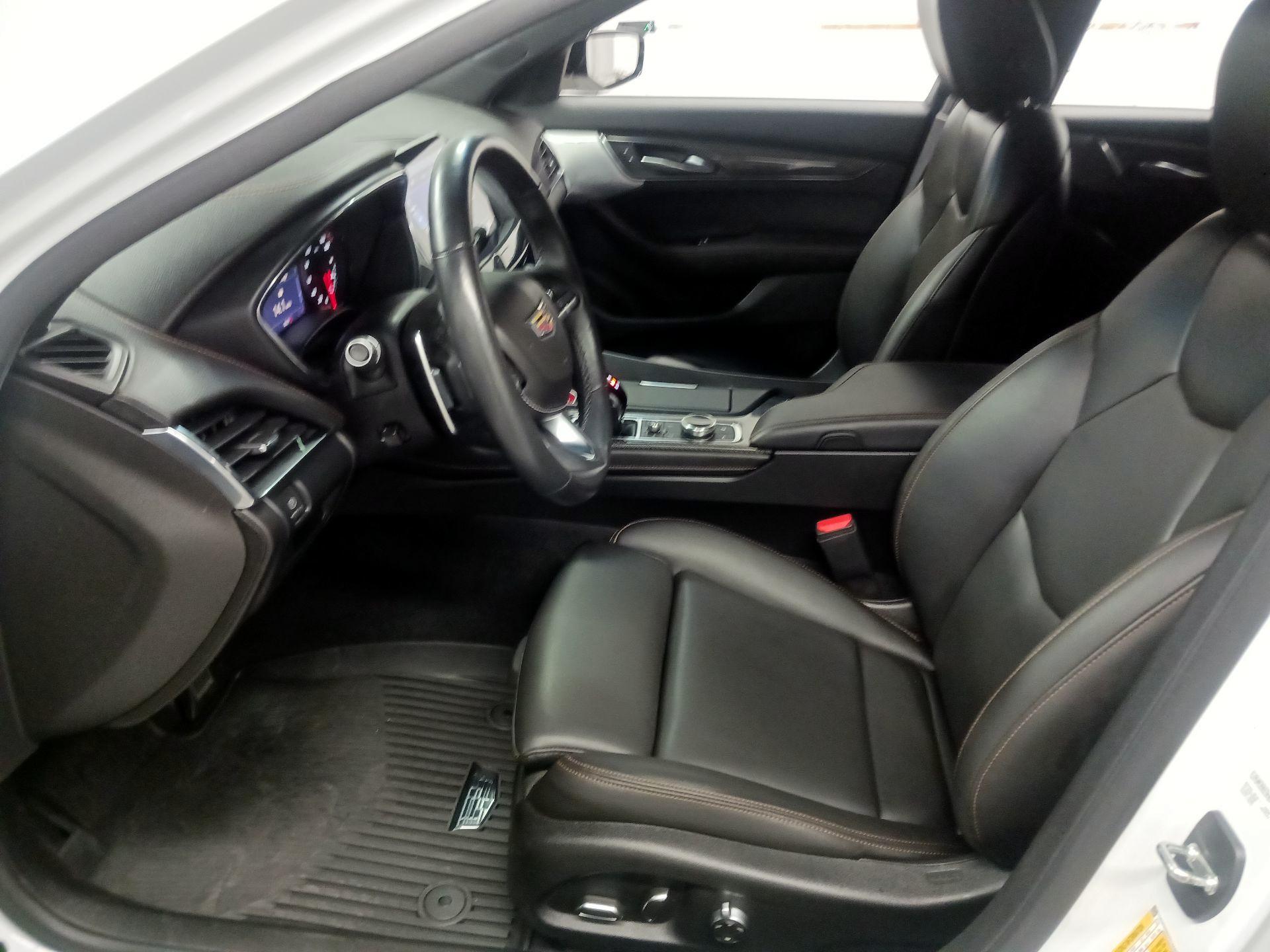 Thumbnail: 2023 Cadillac CT5 - 11