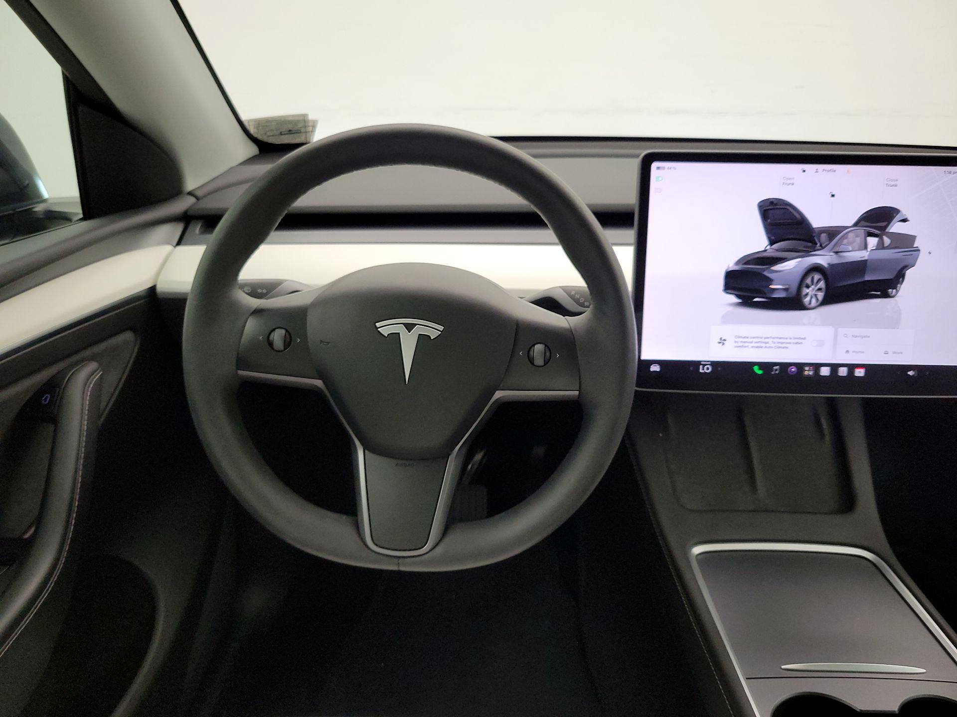 Thumbnail: 2023 Tesla Model Y - 10