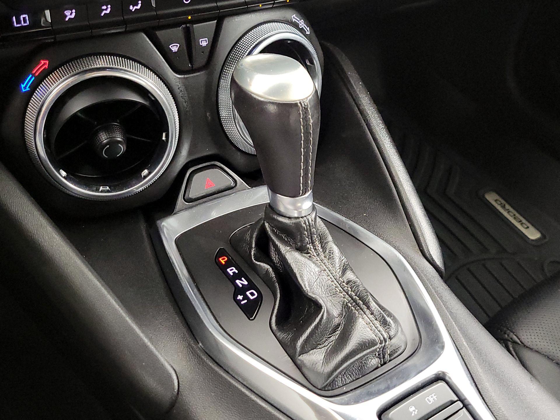 Thumbnail: 2019 Chevrolet Camaro - 16