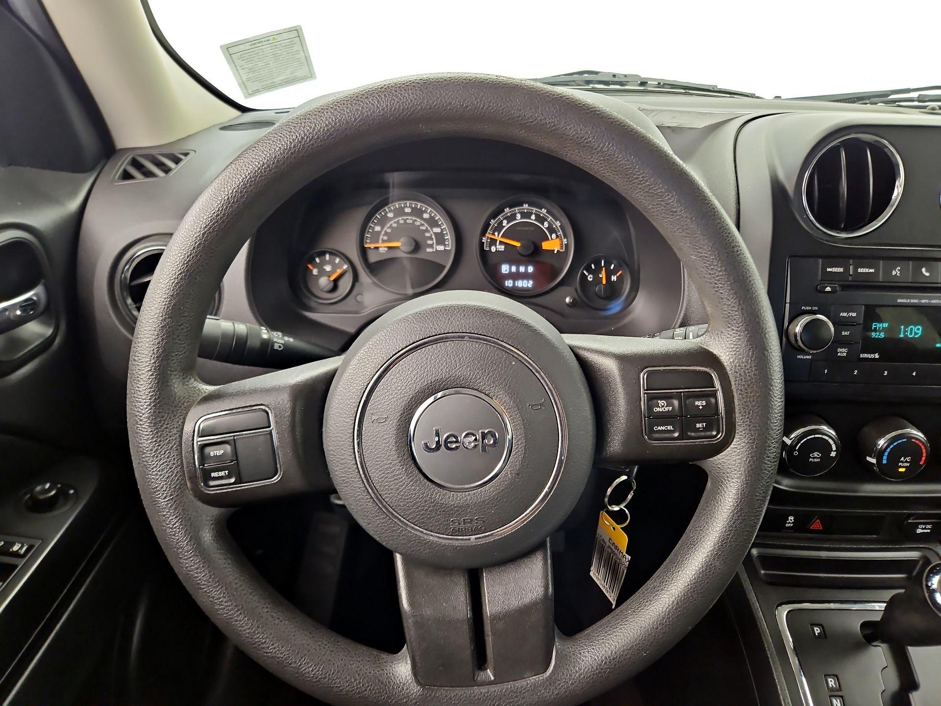 Thumbnail: 2017 Jeep Patriot - 10