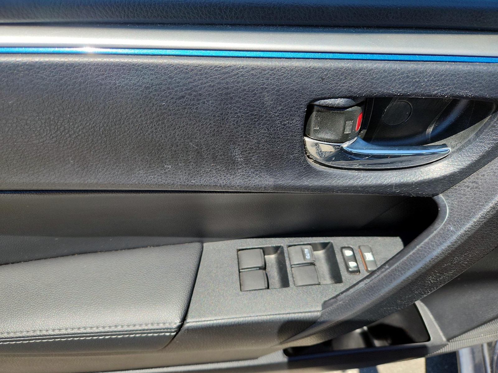 2015 Toyota Corolla S Plus - Photo 12
